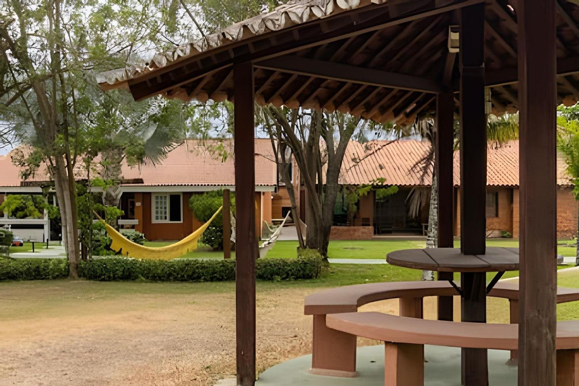 Casa 6 Suites p/ 20 - Sauna e Campo em Gravata