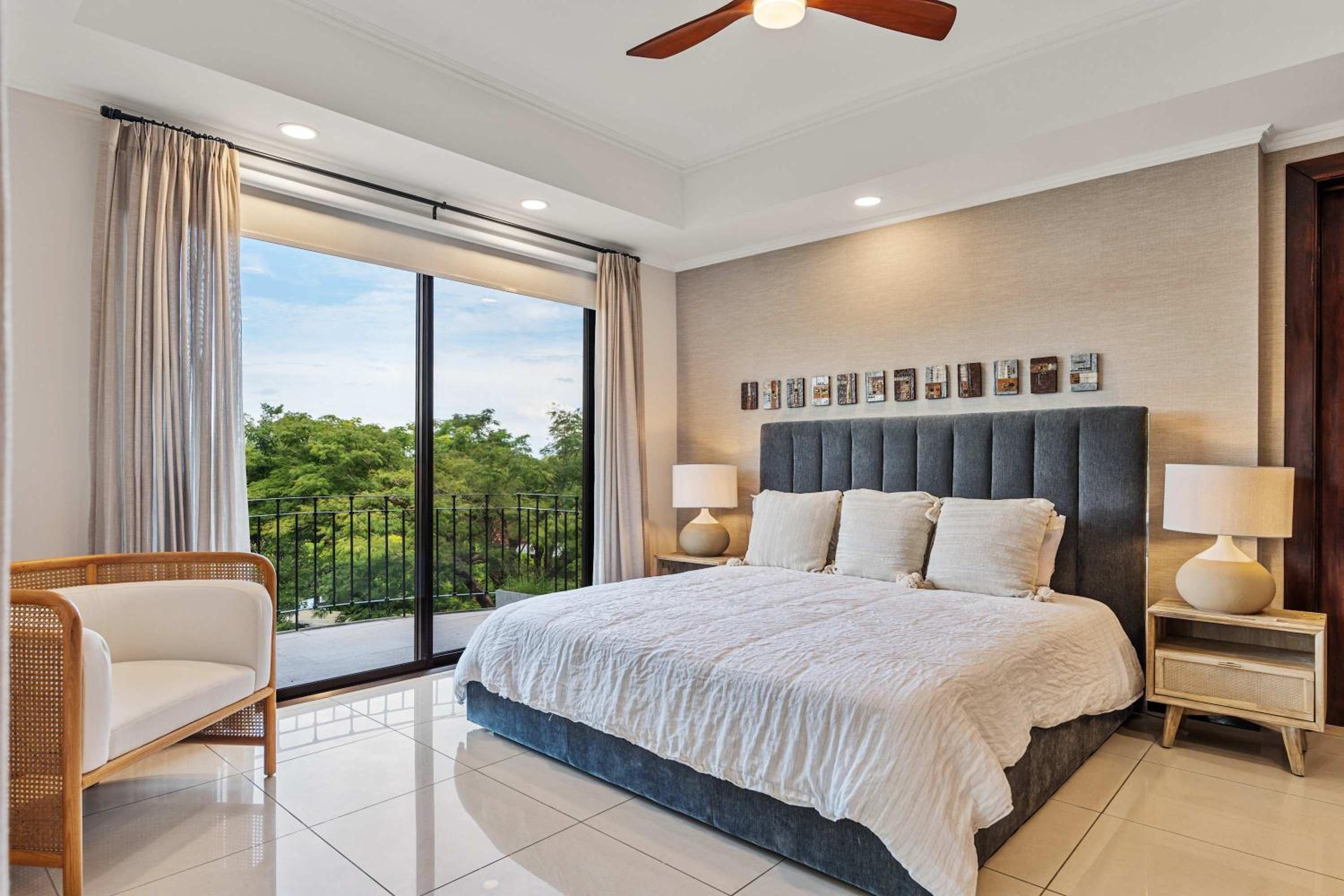 Spacious Condo with Incredible Club House