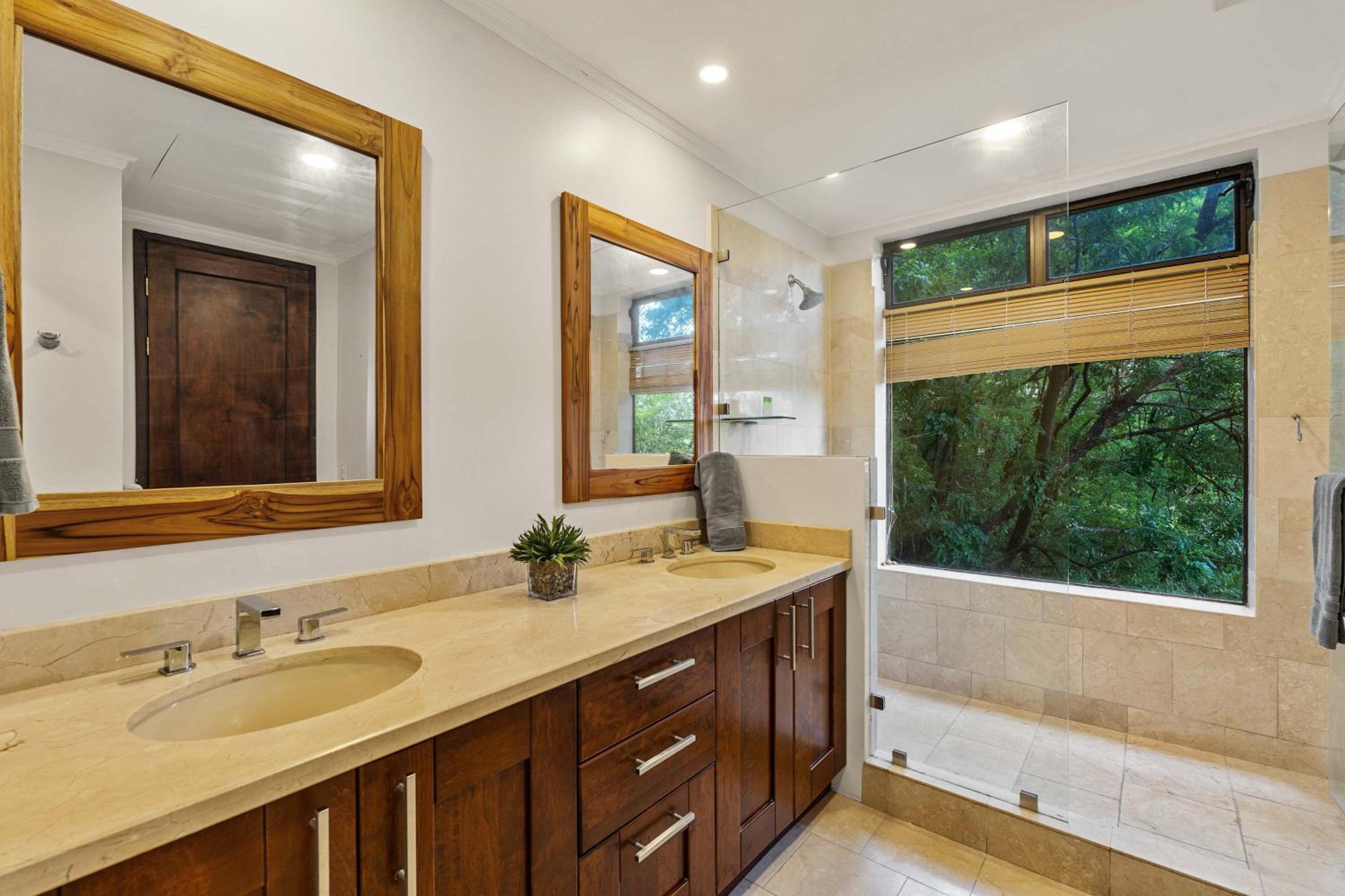 Spacious Condo with Incredible Club House