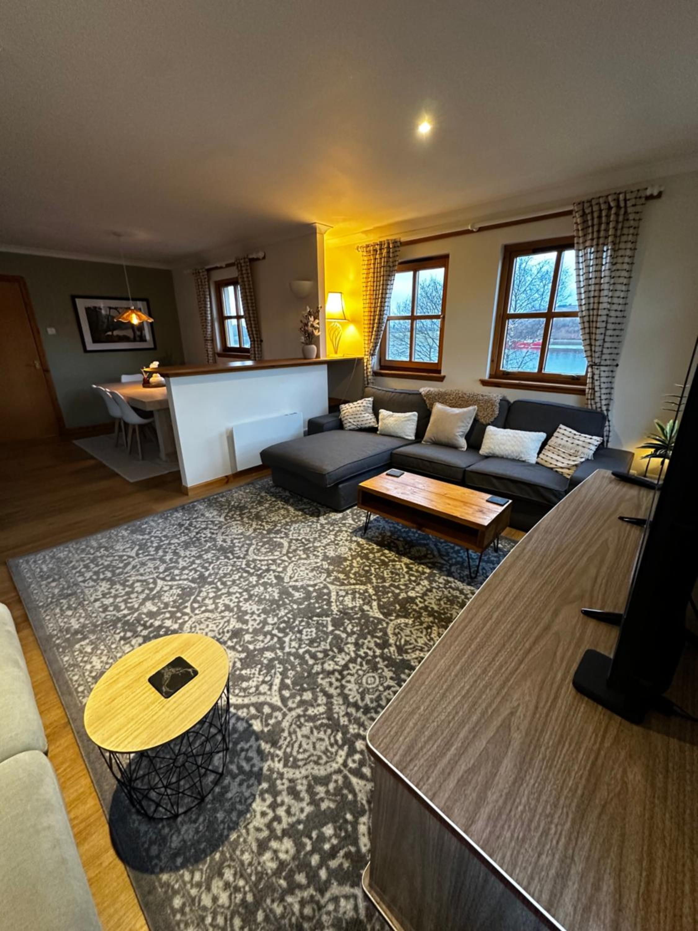 Lochedge House