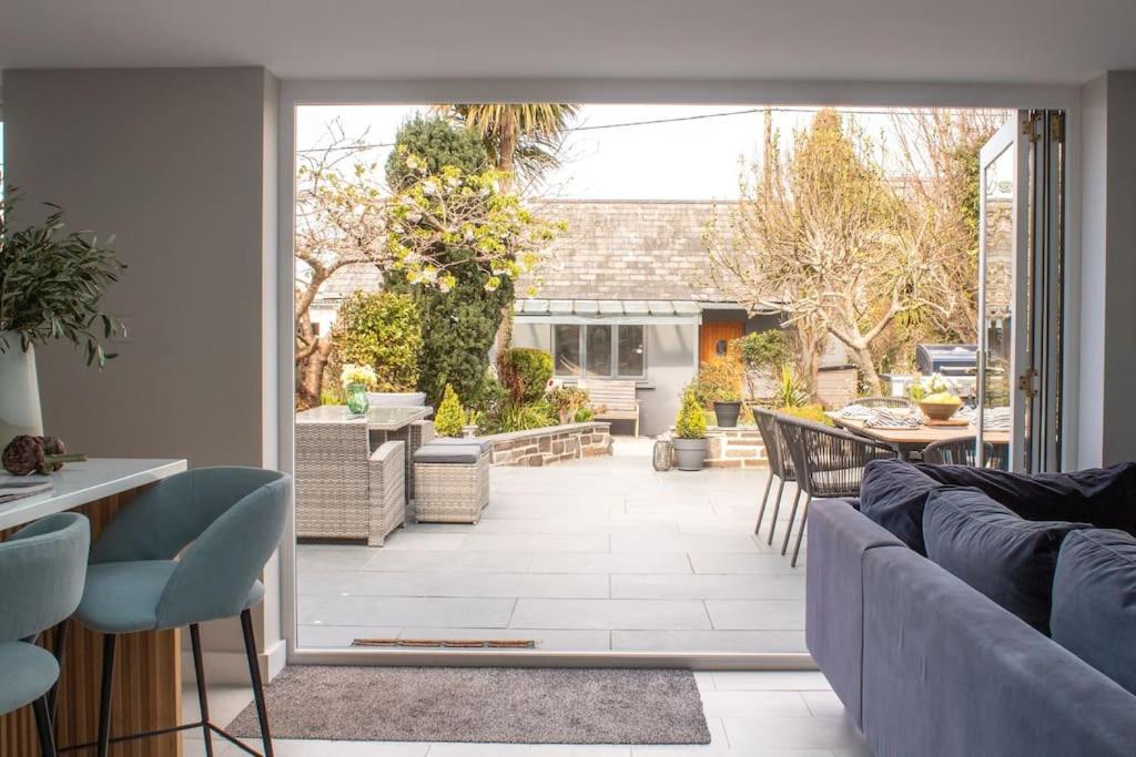 Harbourside luxury house