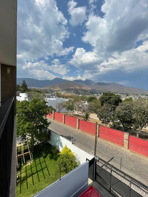 Lovely 3 bedroom condo with rooftop view 4
