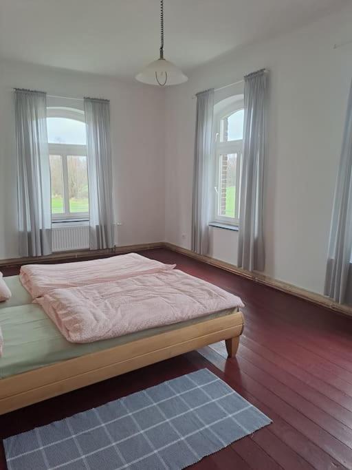 Wiesenblick im Gutshaus - Ferienwohnung