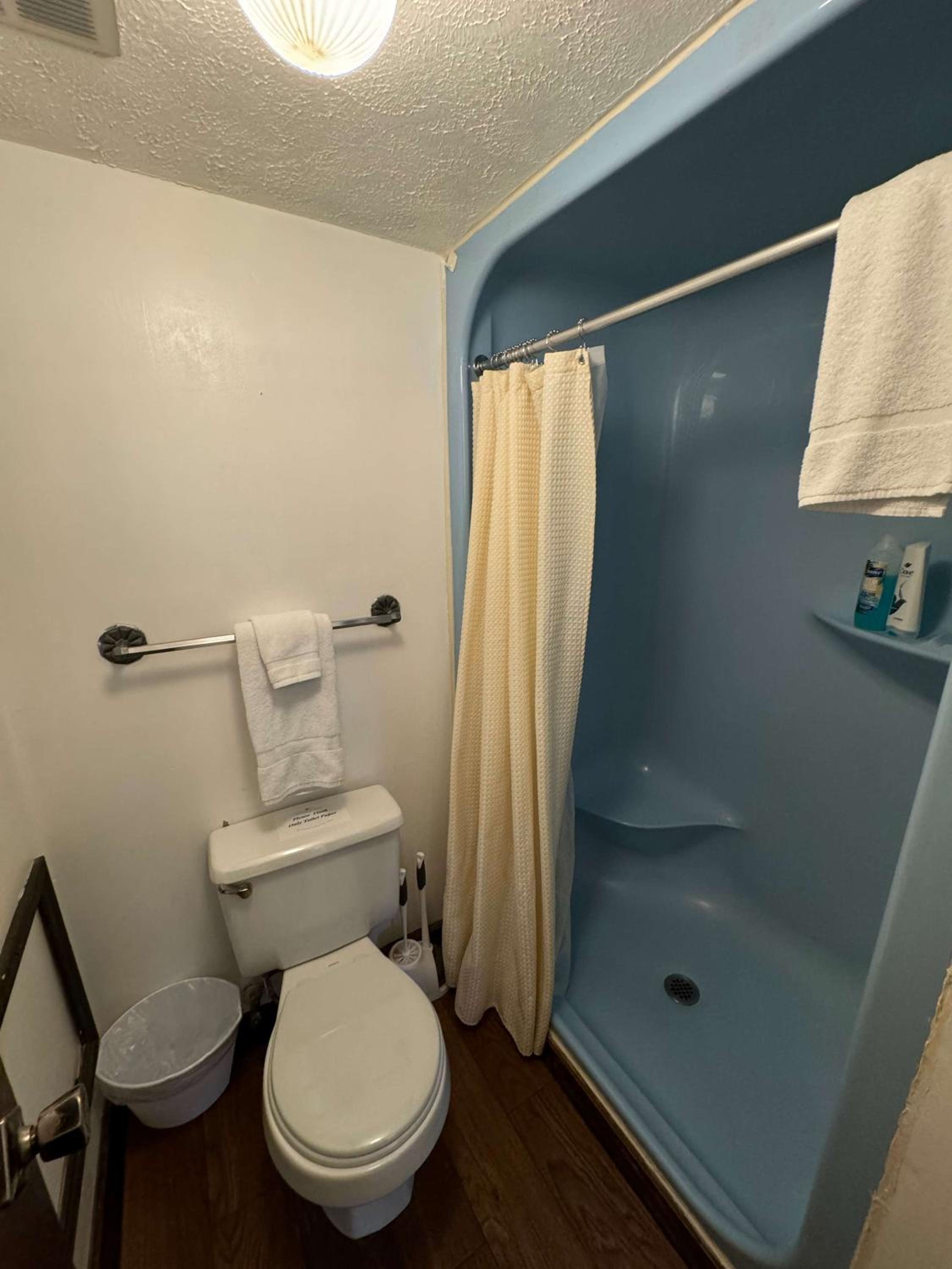 Montgomery Vacations - Near Hospital  Dining- Merry on Moorcroft - Property Image 31