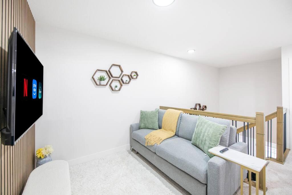 Luxury Family Home - Sleeps 10 - King Bed