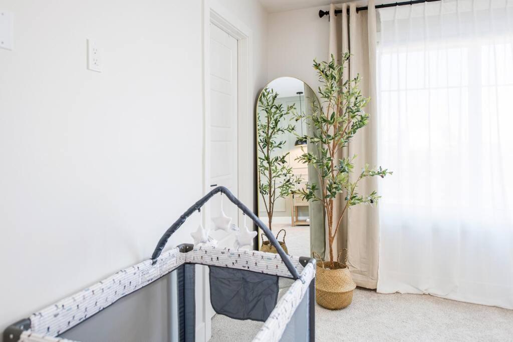 Luxury Family Home - Sleeps 10 - King Bed
