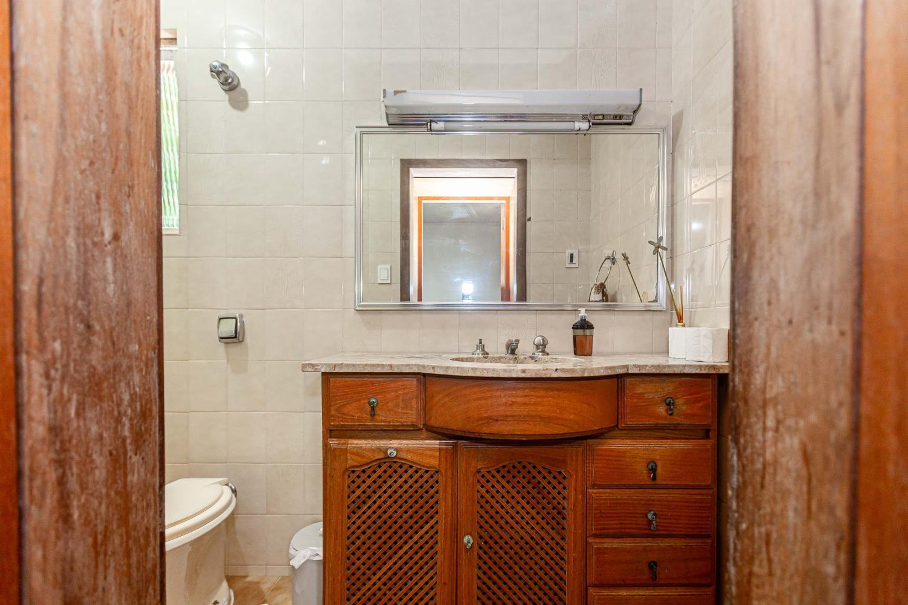 Memora Guesthouse Curitiba - Quartos em Casa próximo ao Parque Bacacheri