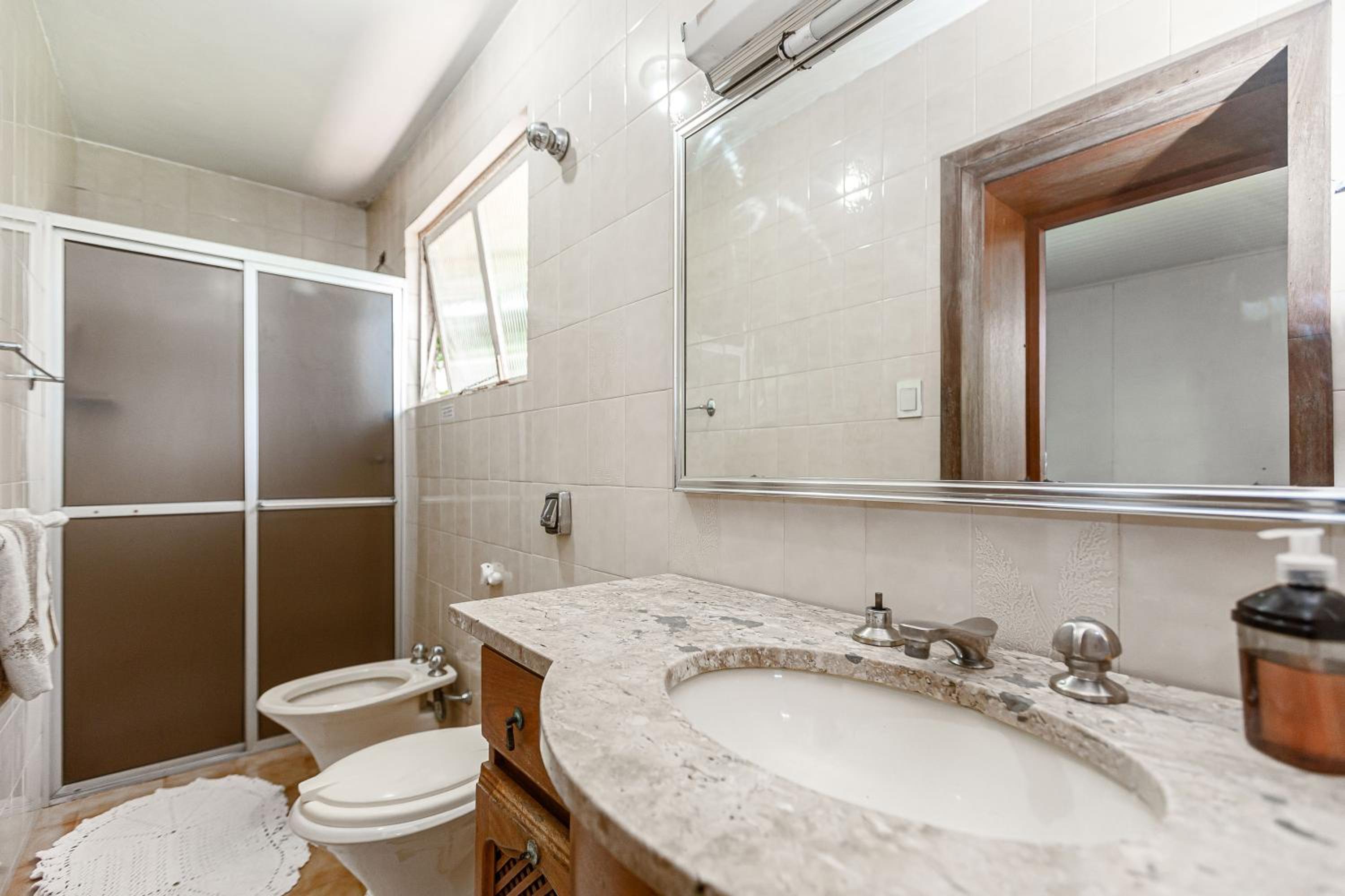 Memora Guesthouse Curitiba - Quartos em Casa próximo ao Parque Bacacheri
