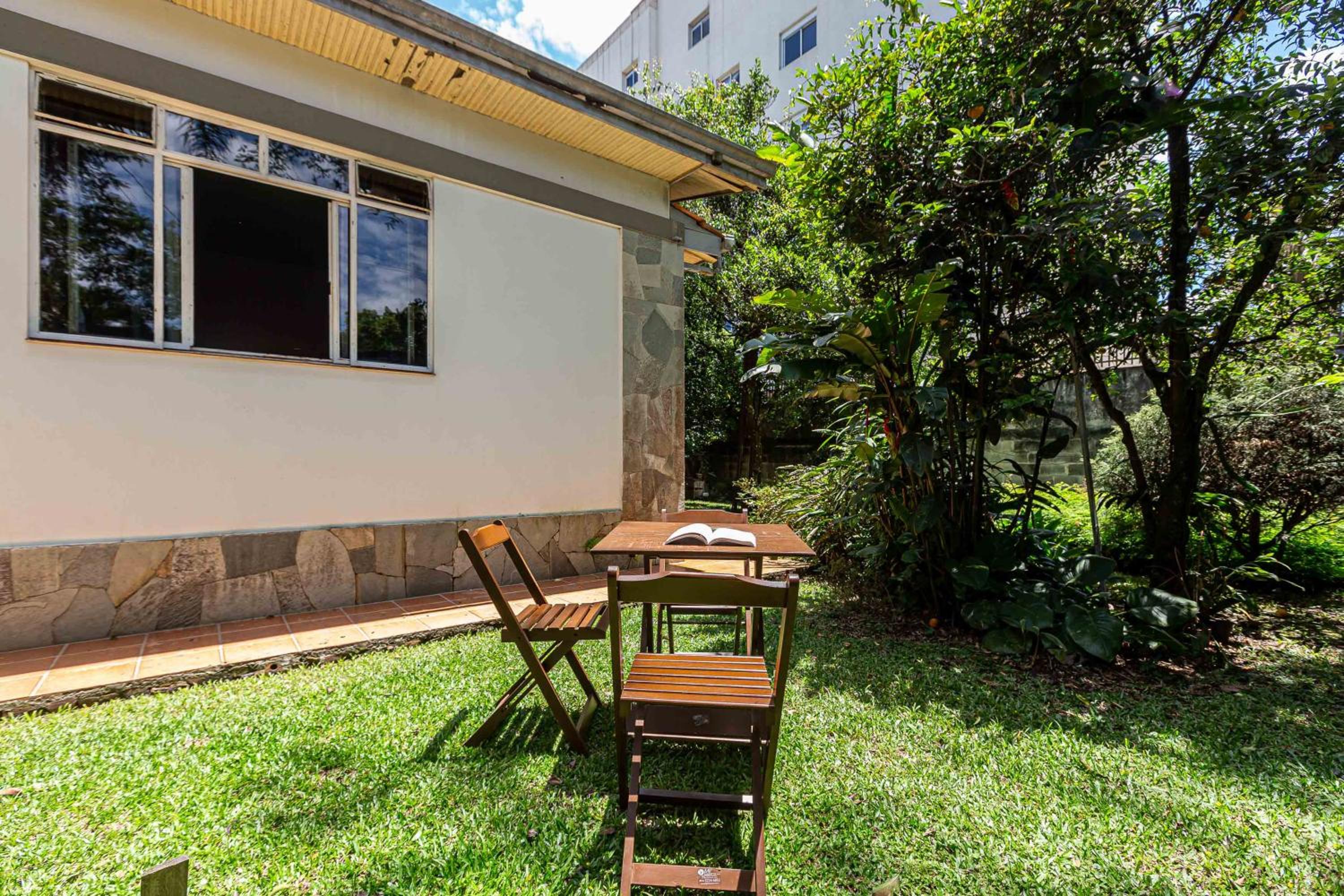Memora Guesthouse Curitiba - Quartos em Casa próximo ao Parque Bacacheri