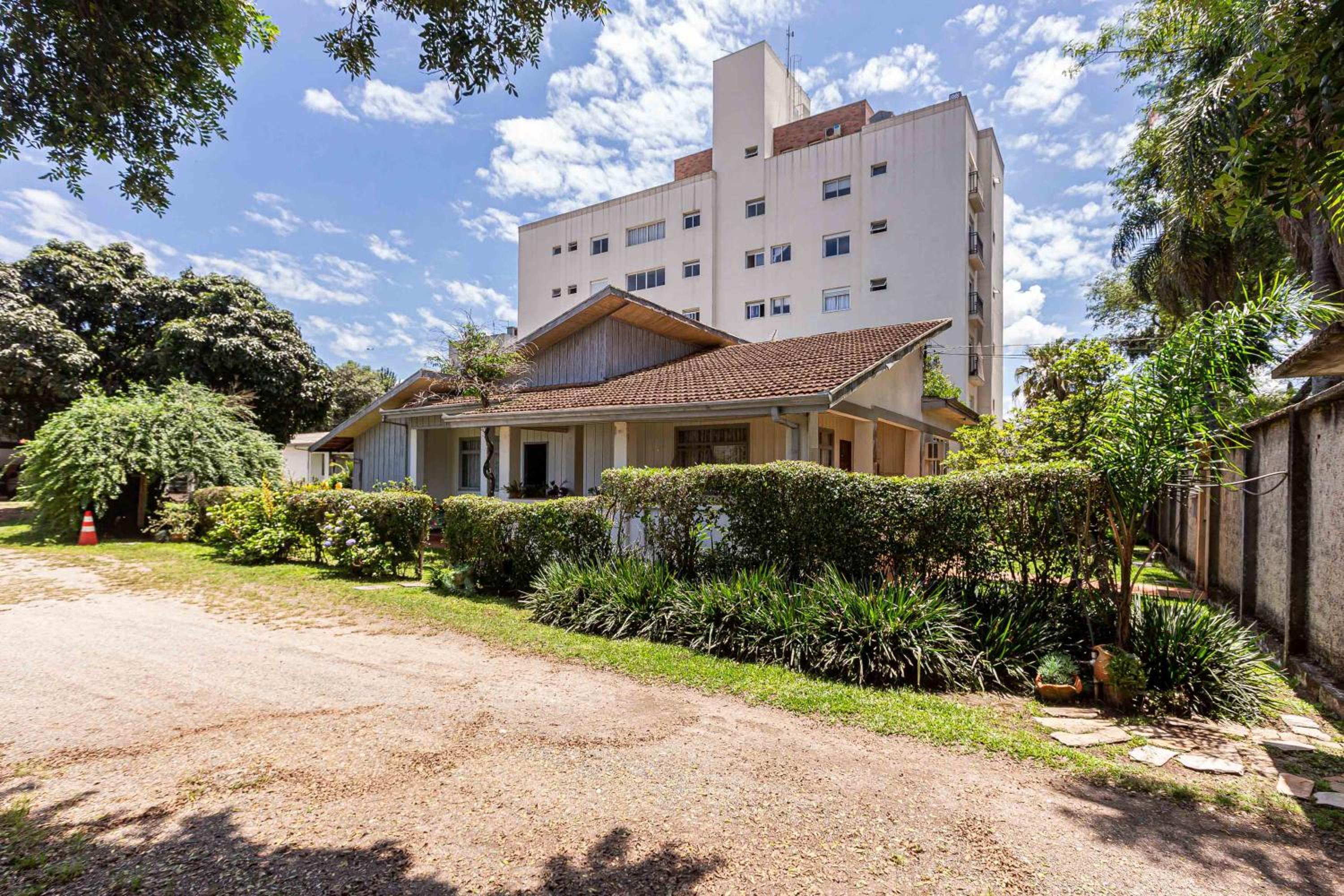 Memora Guesthouse Curitiba - Quartos em Casa próximo ao Parque Bacacheri