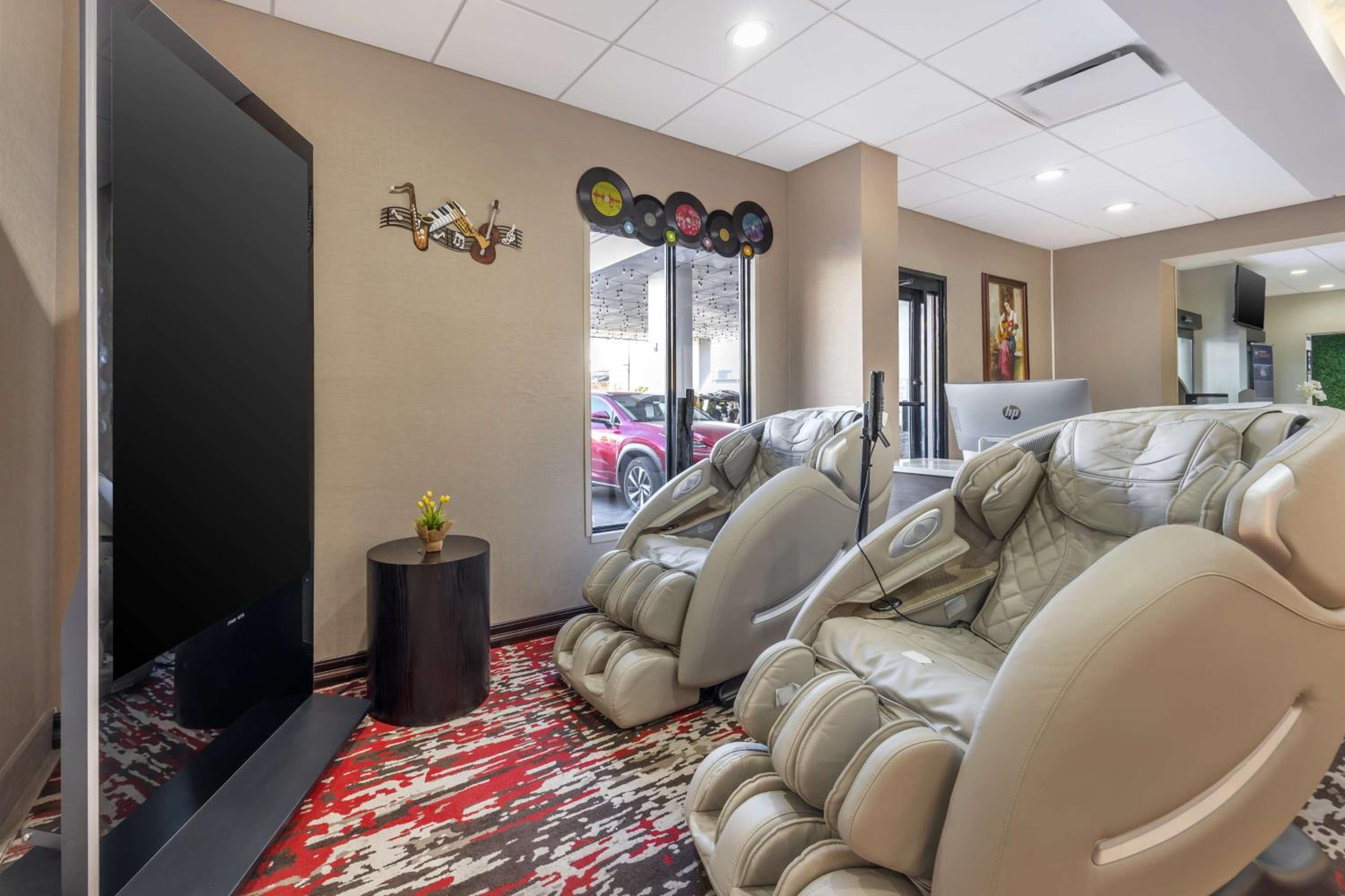 Best Western Downtown PLUS Music Row 2