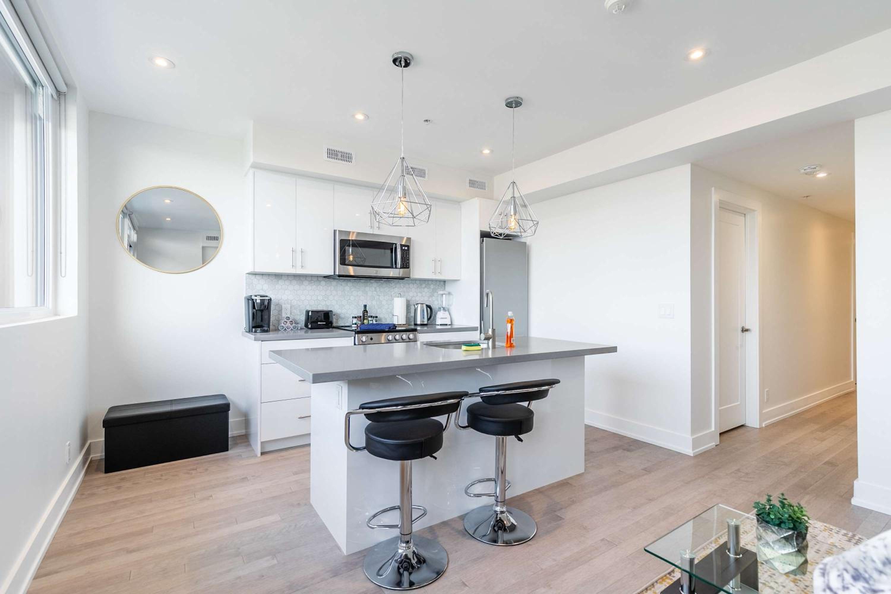 Large 3BR Apartment Steps from High Park