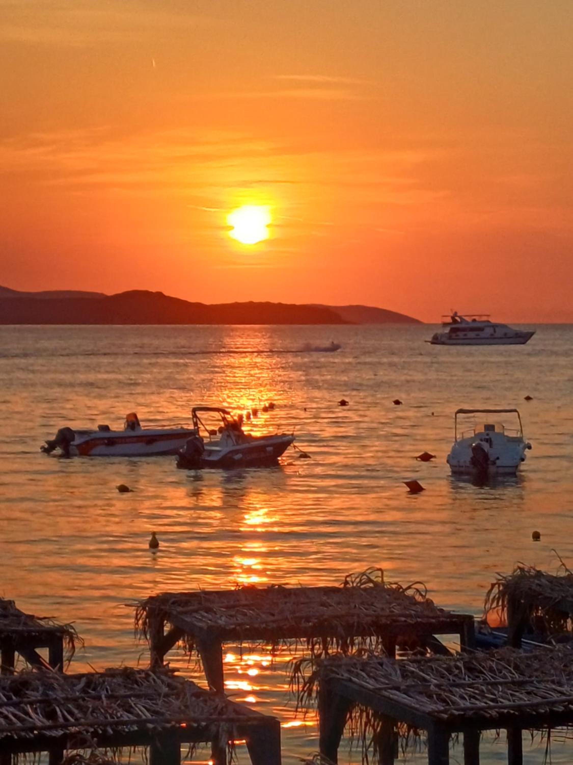 Guest house ksamil butrinti