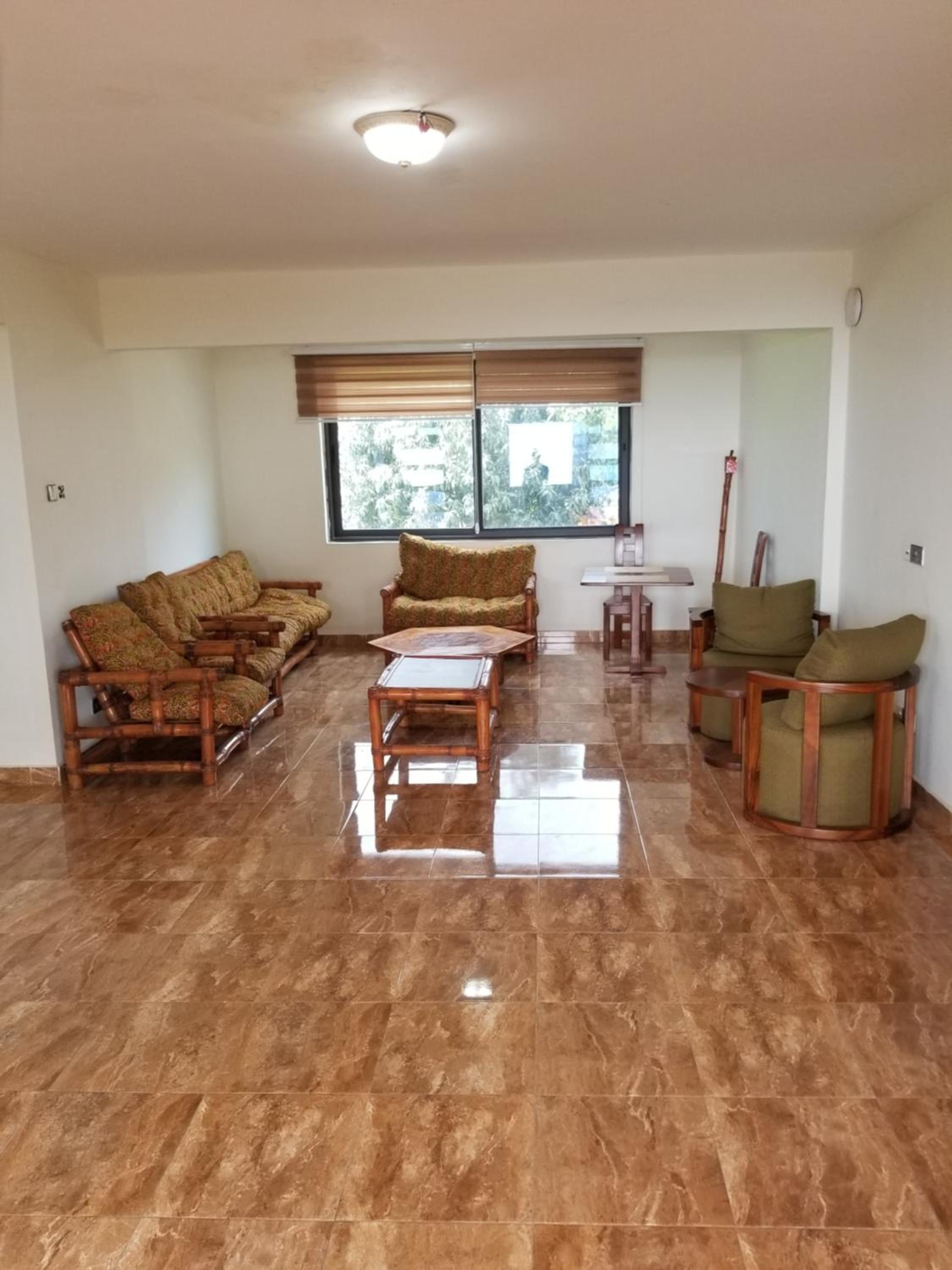 Apeadu House