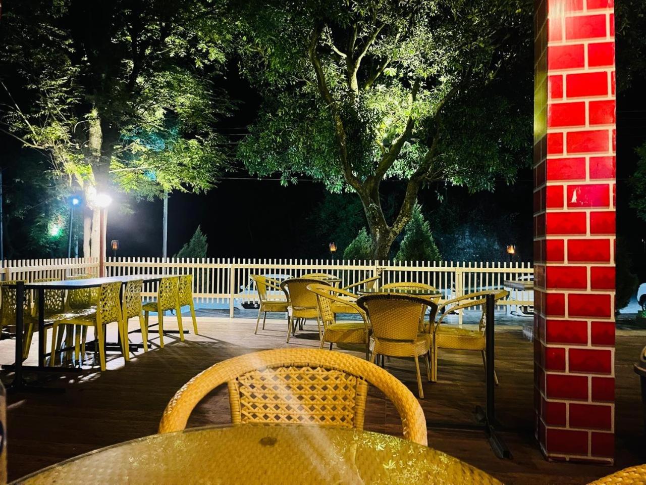 Paradise Woodland Resort Chintpurni view 5