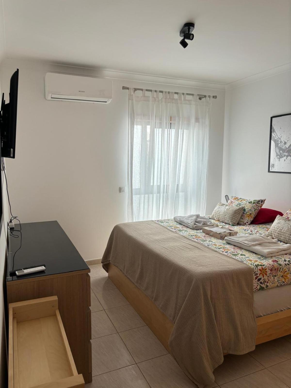 AHS Sweet Home Spacious 2 bed, 5 min Algarve beach