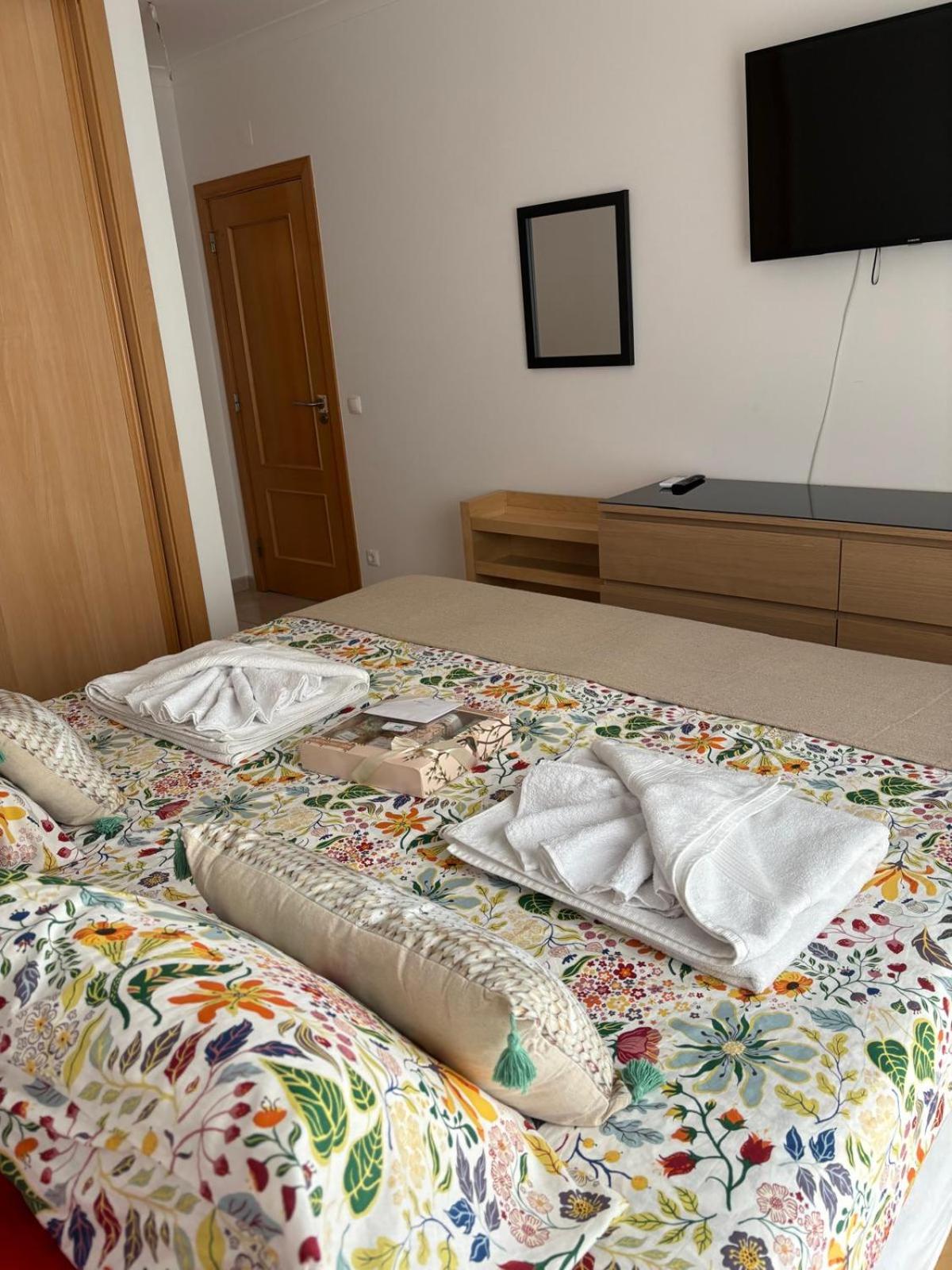 AHS Sweet Home Spacious 2 bed, 5 min Algarve beach