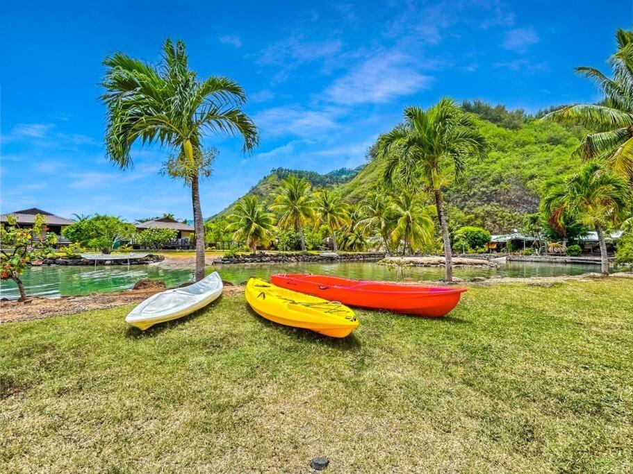 Free canoës King Bed - Fare Mihiau view 3