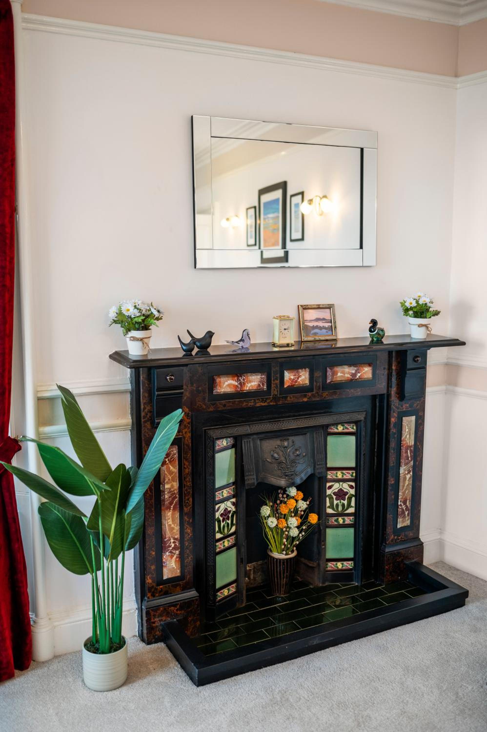 Oban Bay Views - Fireplace, Games & Books view 4