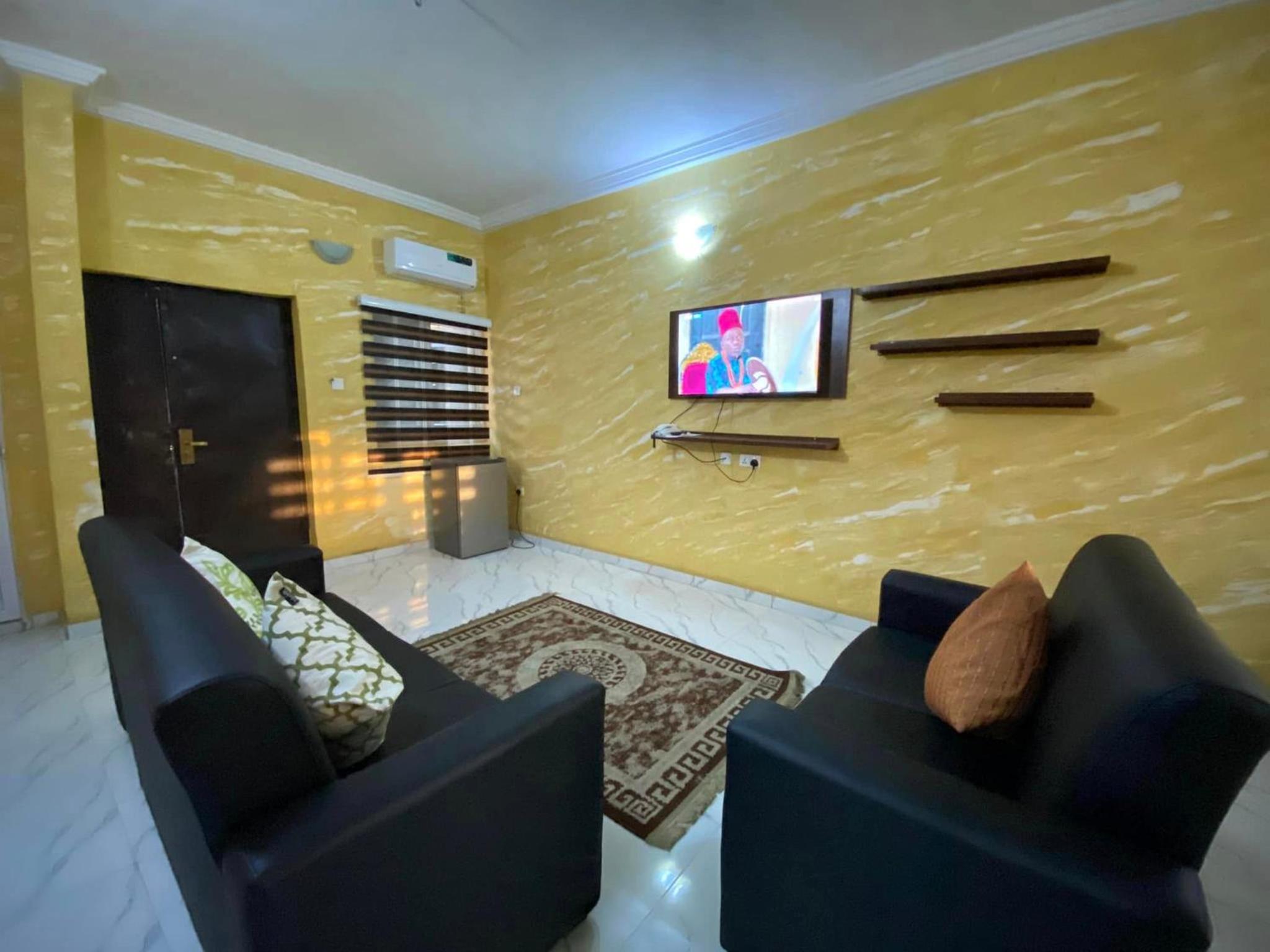 AMANDA LUXURY APARTMENT & SUITEs