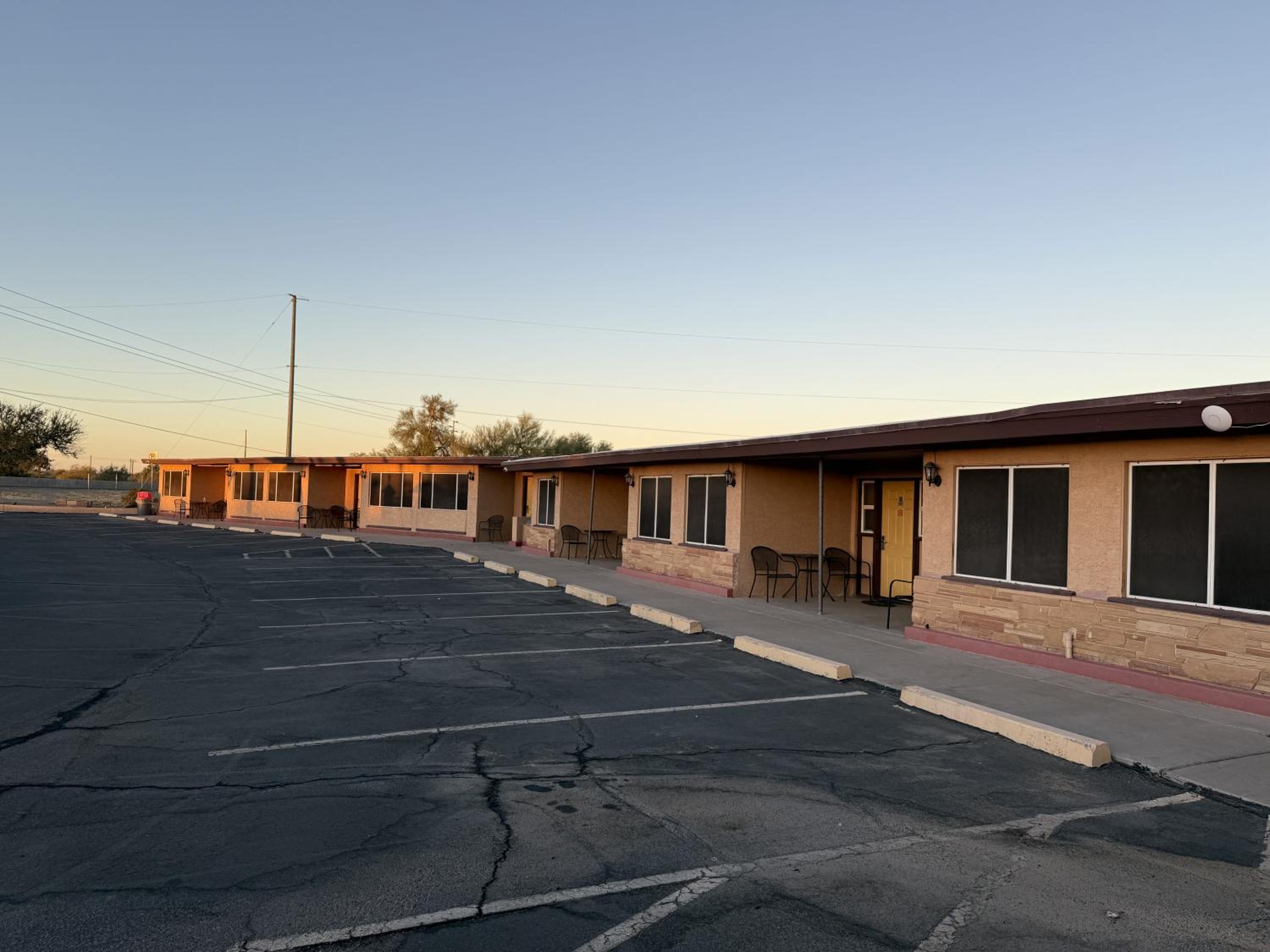 Palms Inn
