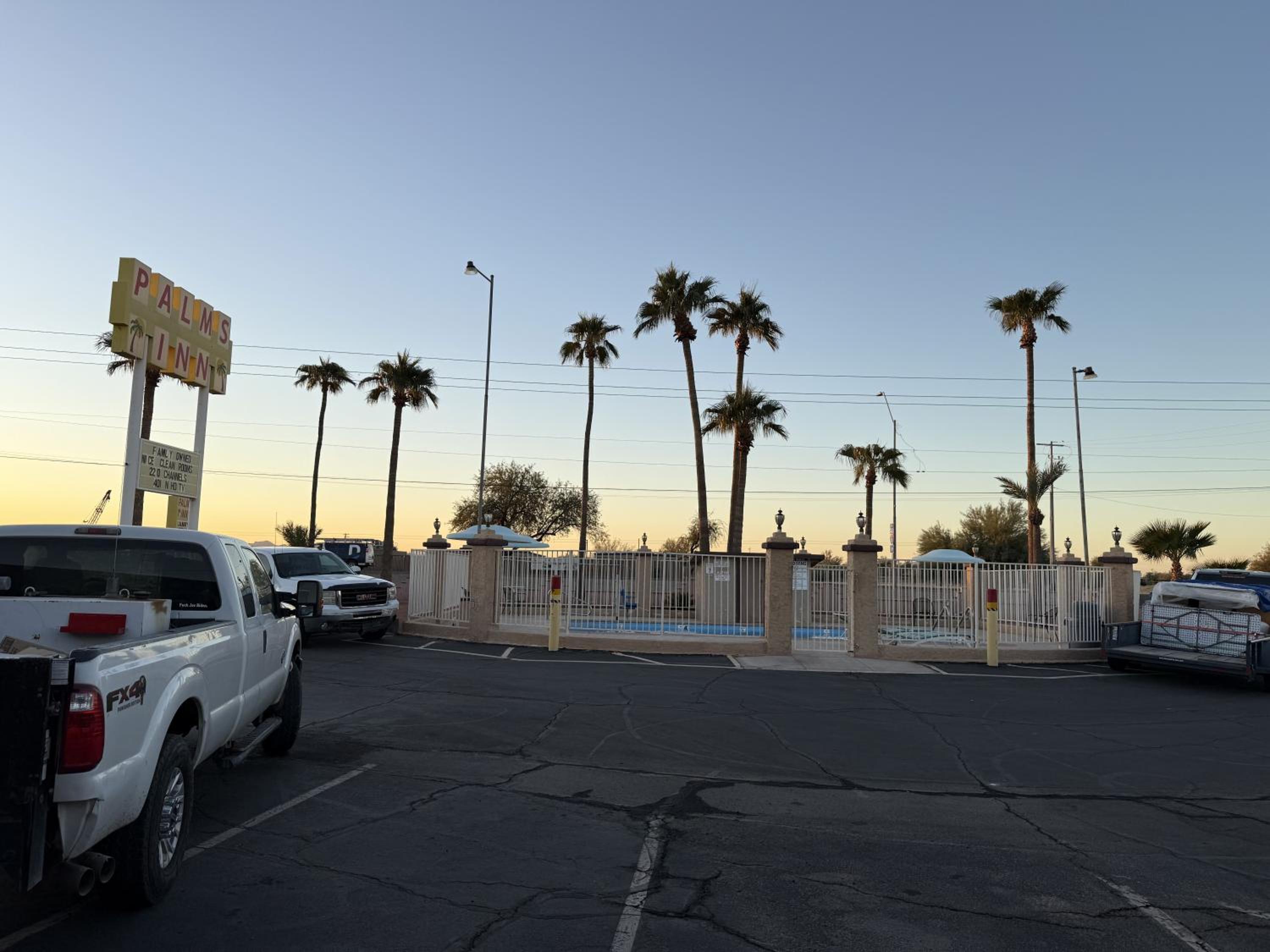 Palms Inn