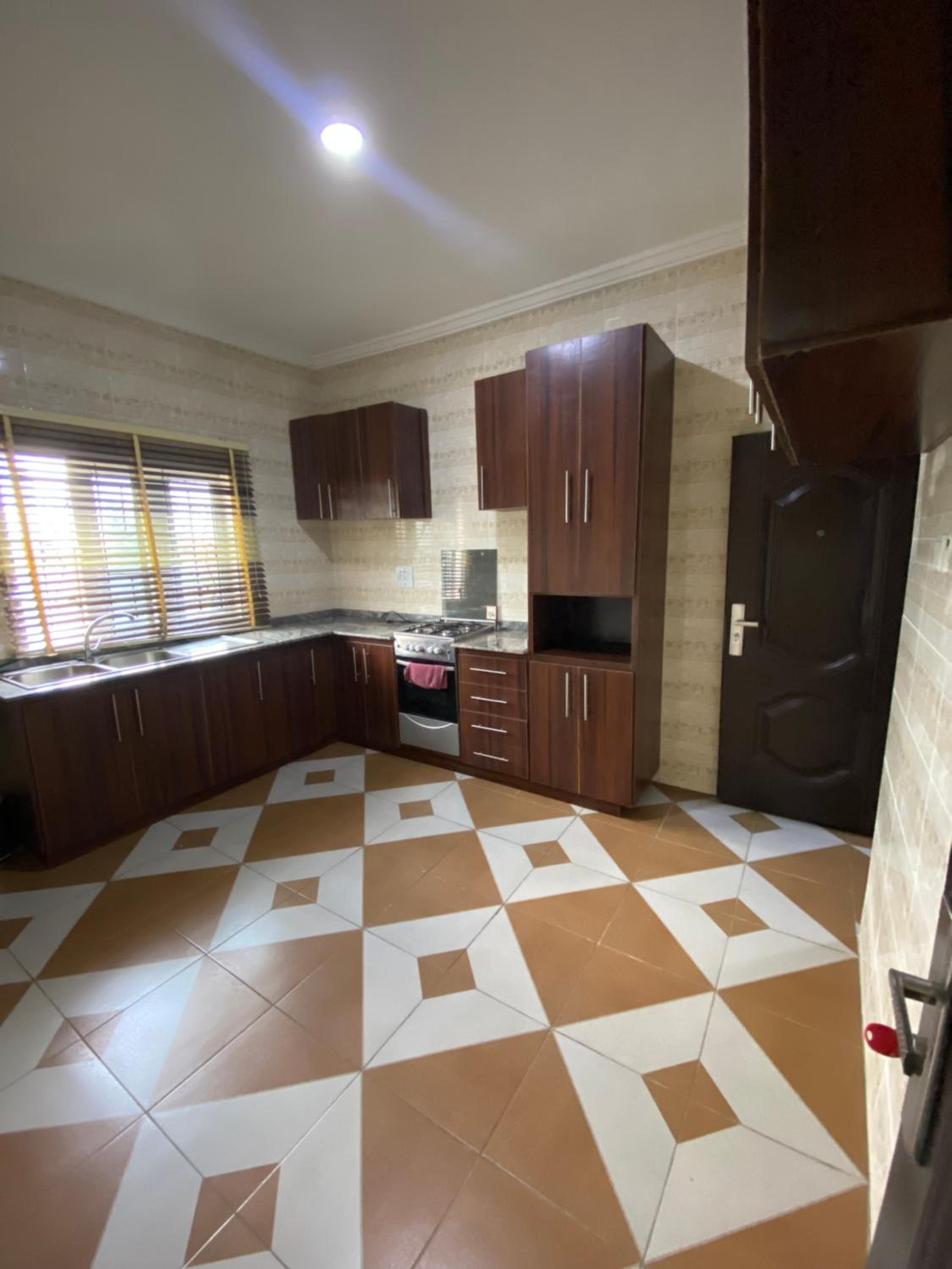 AMANDA LUXURY APARTMENT & SUITEs