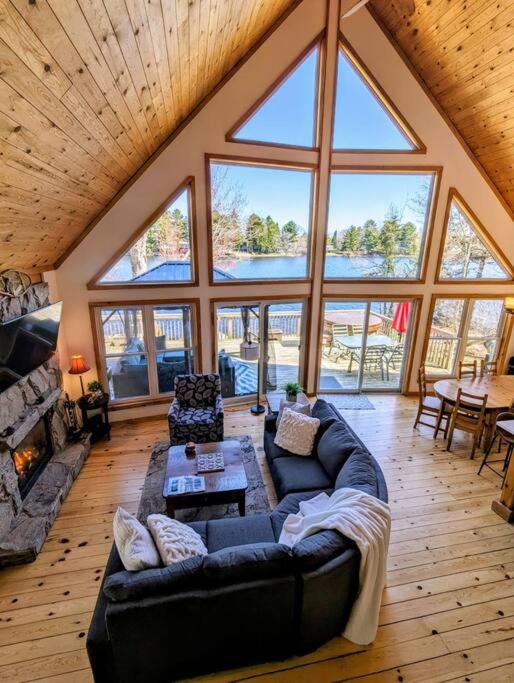 Muskoka Lakehouse