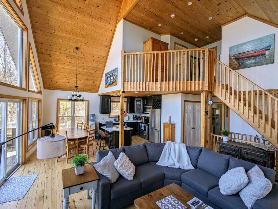 Muskoka Lakehouse