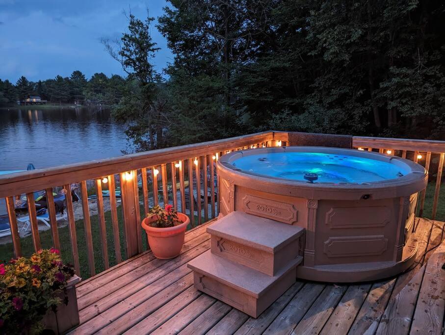 Muskoka Lakehouse