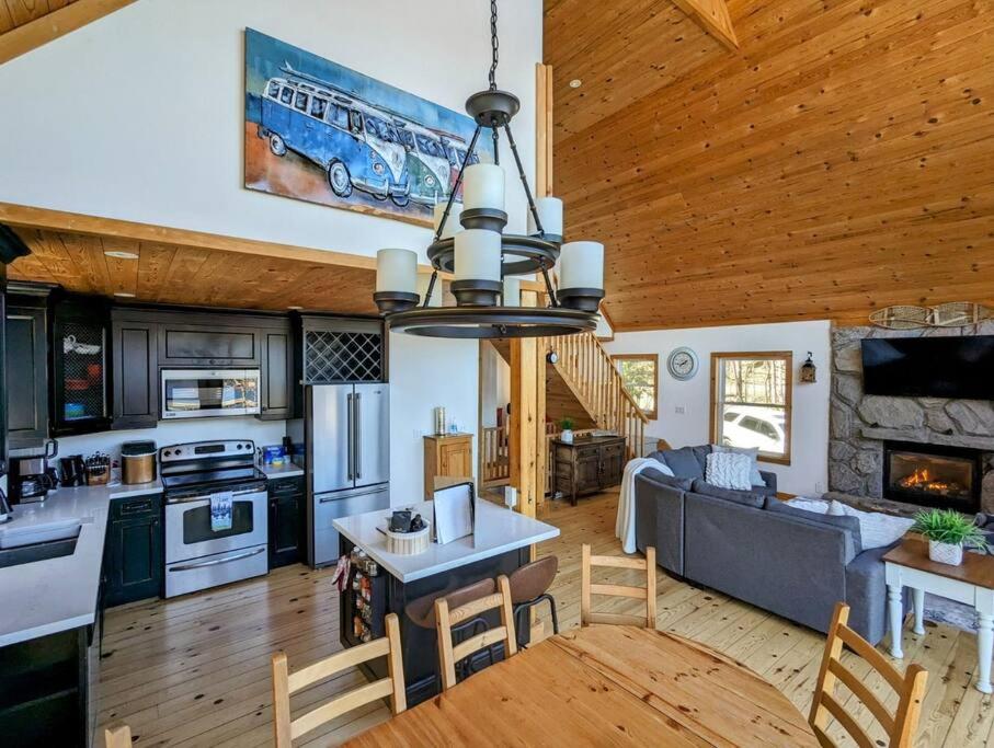 Muskoka Lakehouse
