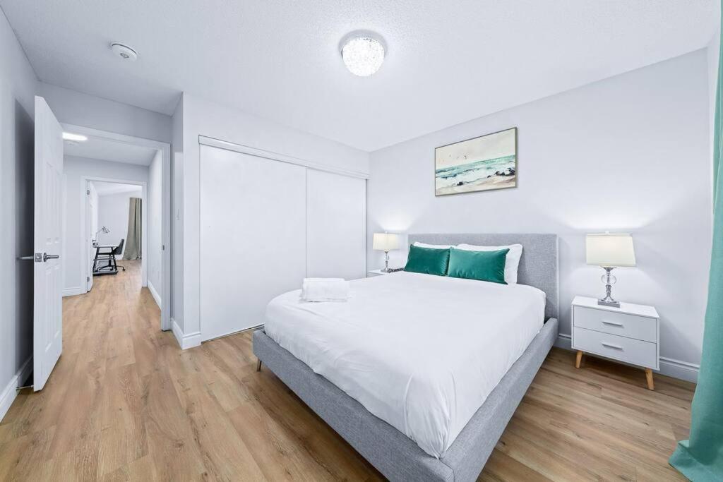 Barrie Vacations - Stylish and Cozy 4 bedroom House - Property Image 29