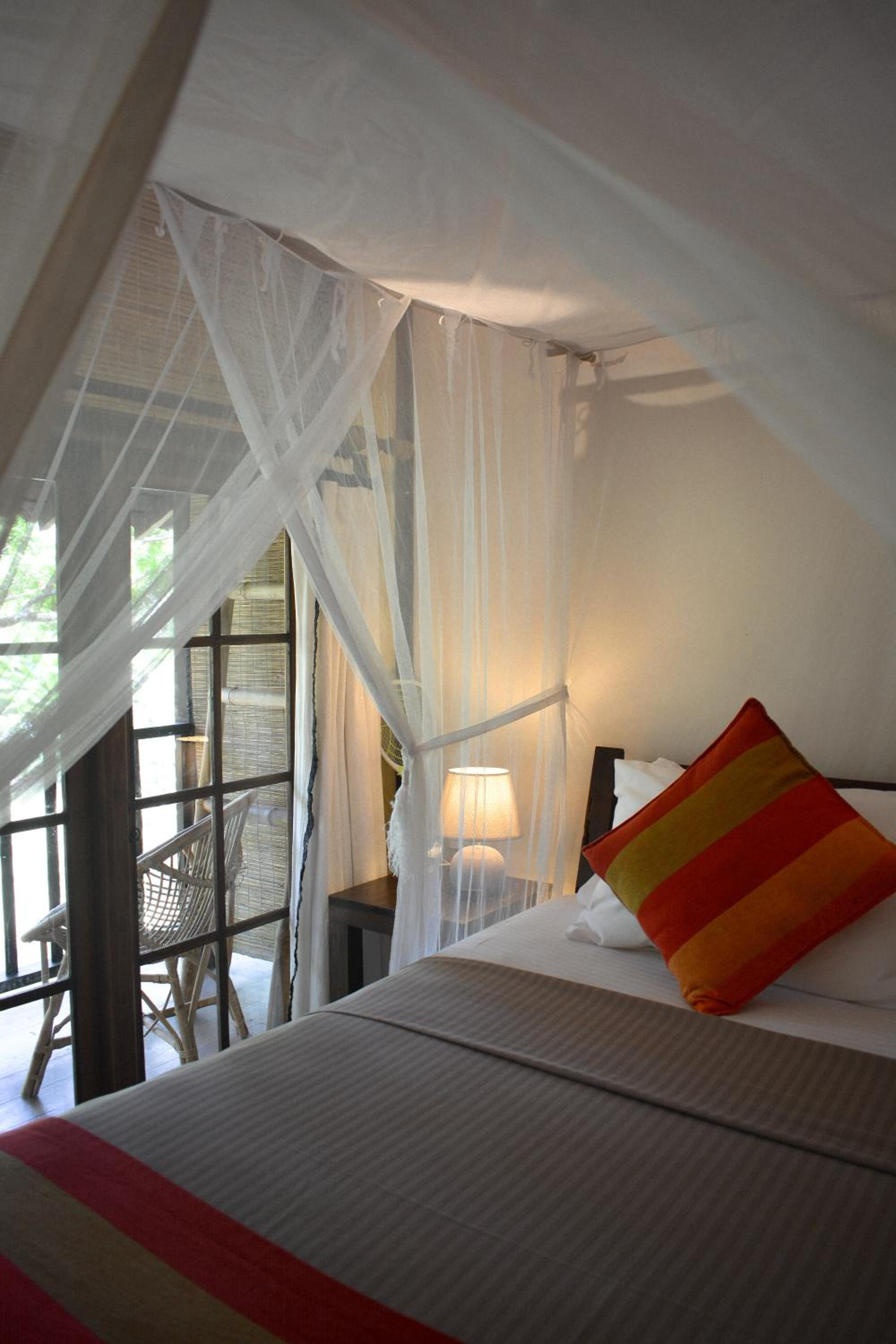 Dunes Unawatuna Hotel