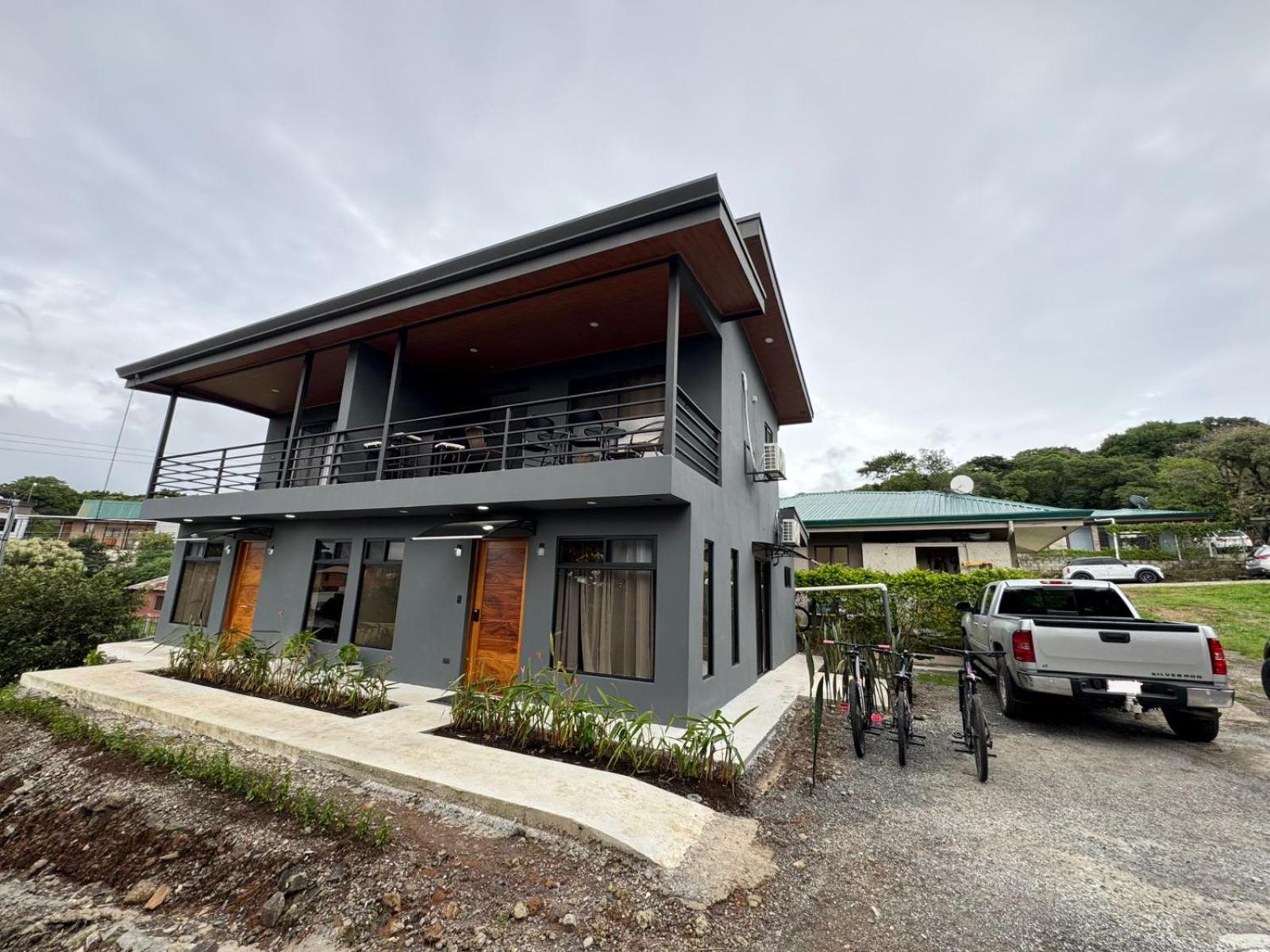 Monstera Apartments Monteverde