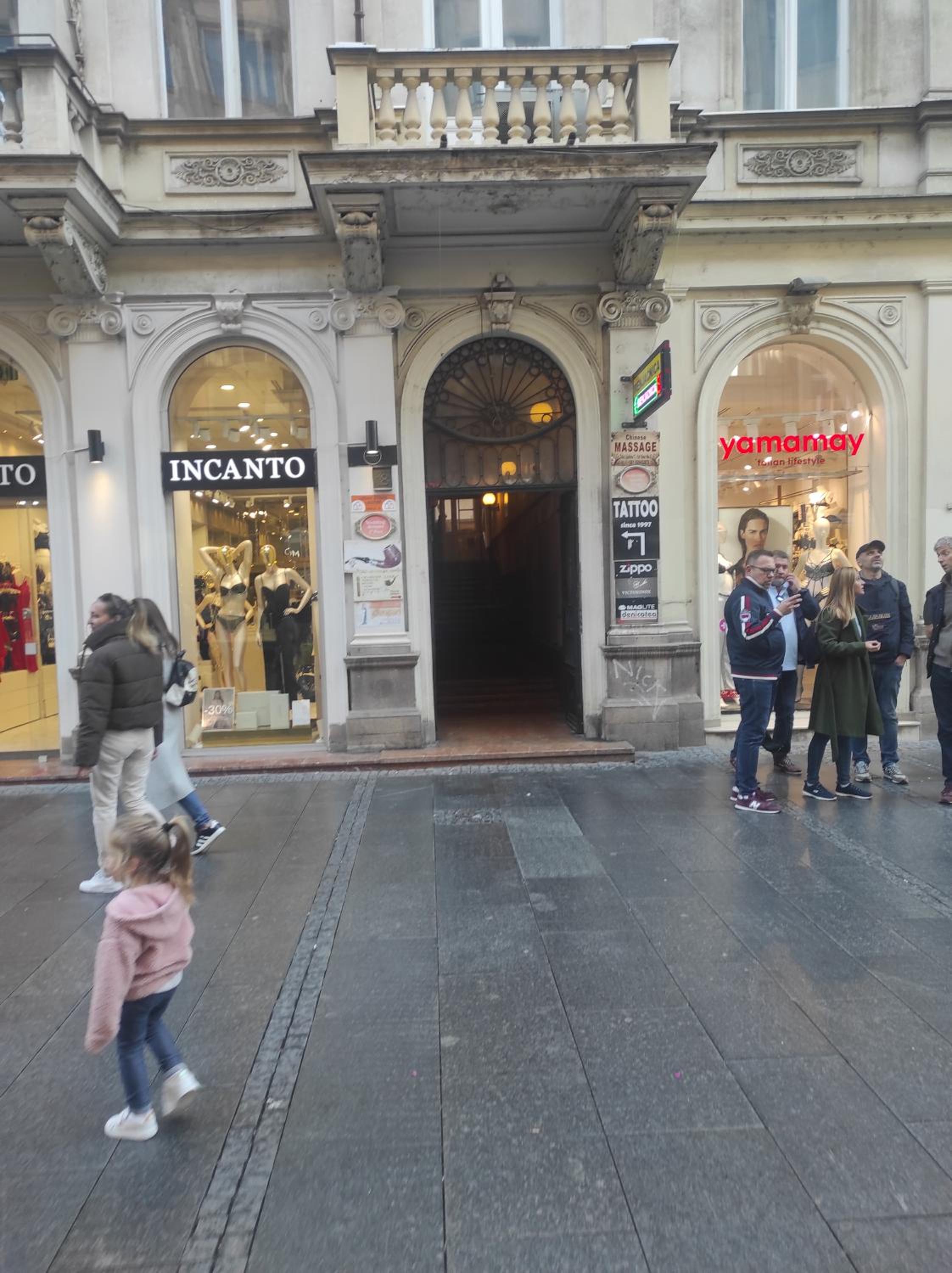 Top Lokacija,Knez Mihajlova