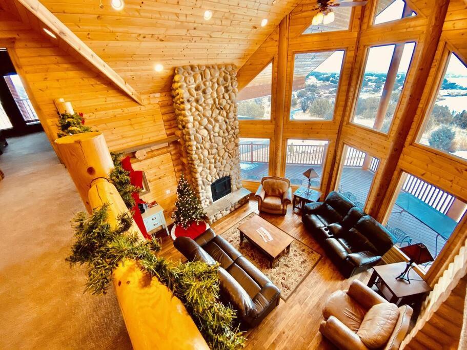 Spectacular Lake And Fishing Resort view 3