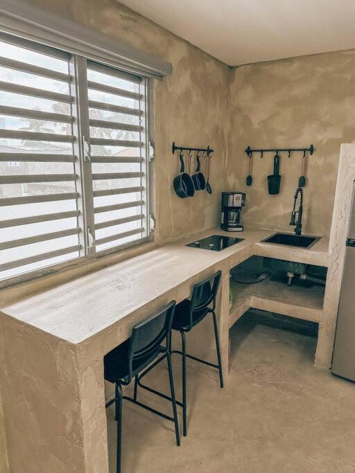 Minimalist apt