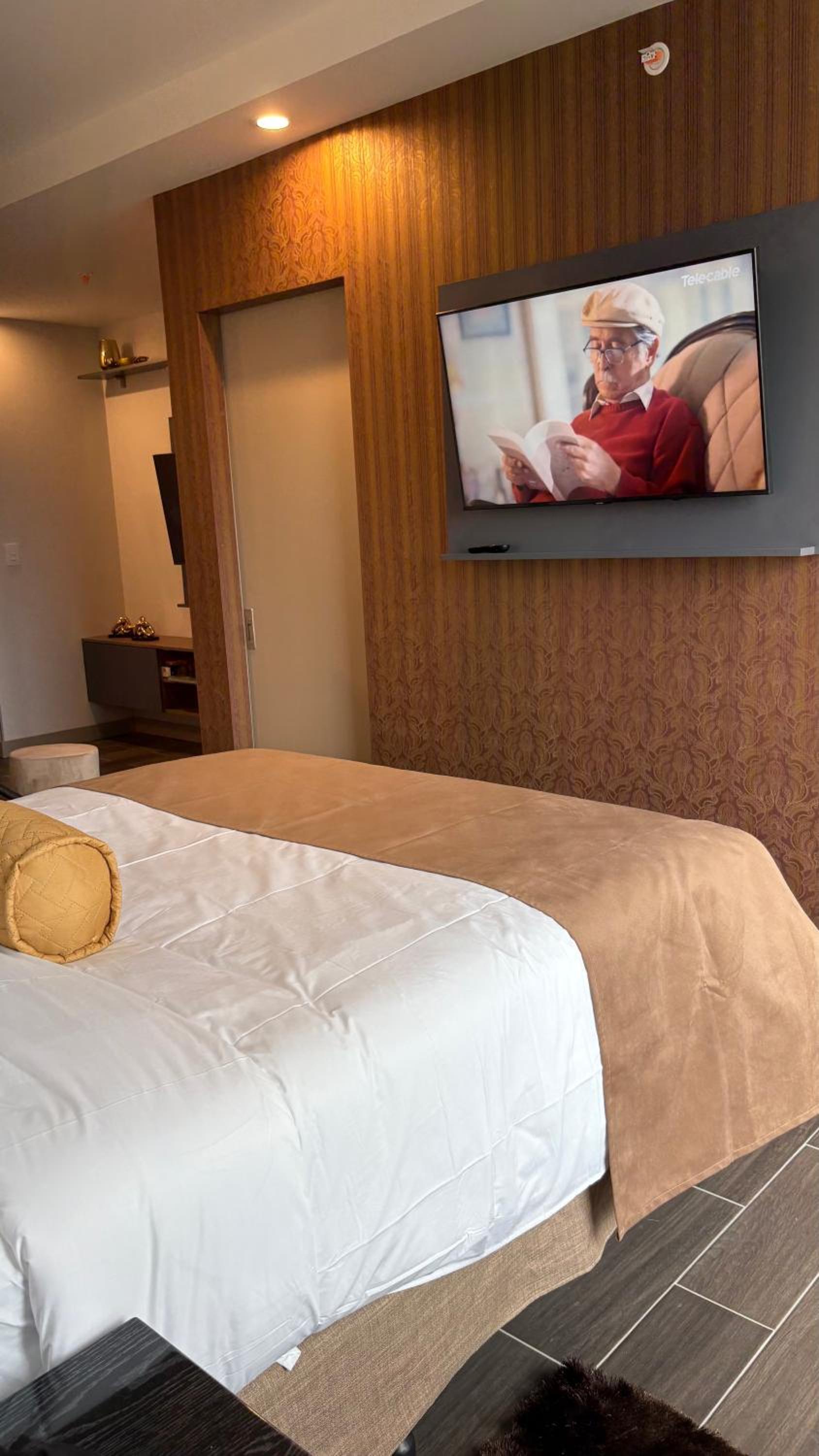 Luxury apartment 10 min to Airport Be Cariari Condo #402