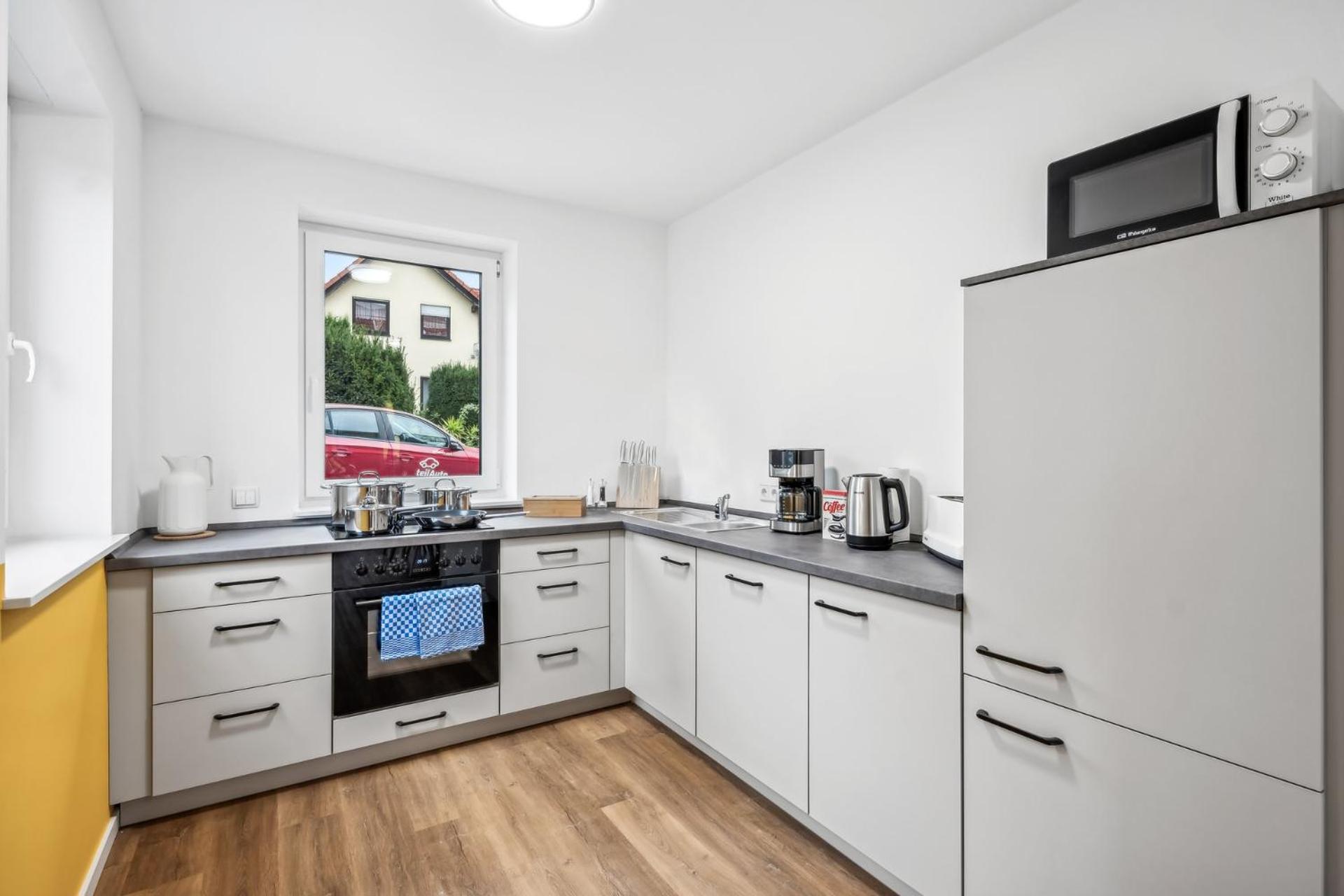 Haus mit 6 SZ  12 Betten, Terrasse, Waschmaschine - Property Image 1