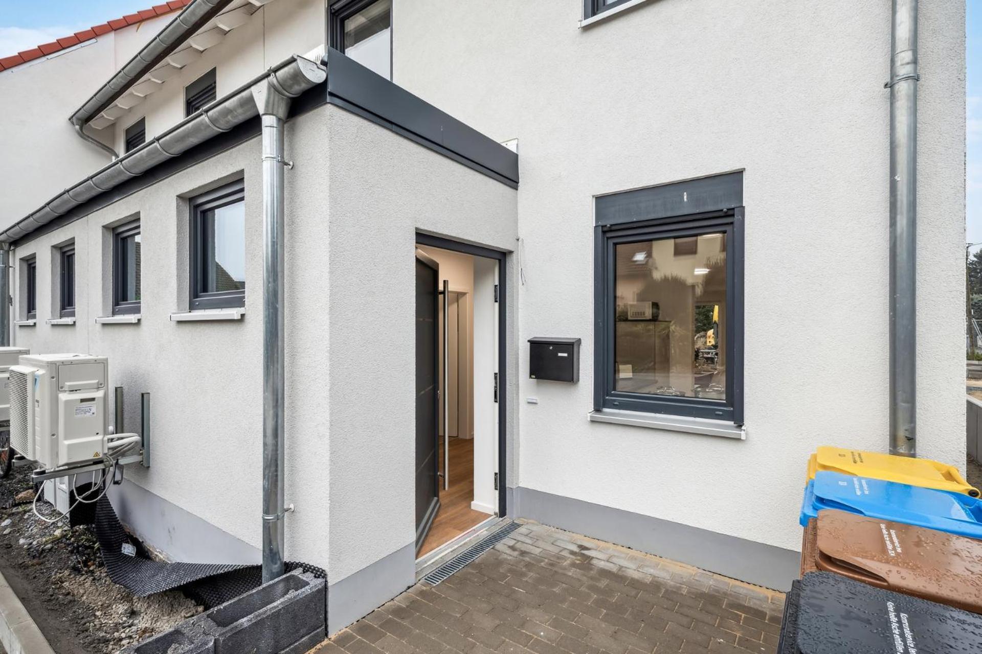 Haus mit 6 SZ  12 Betten, Terrasse, Waschmaschine - Property Image 3