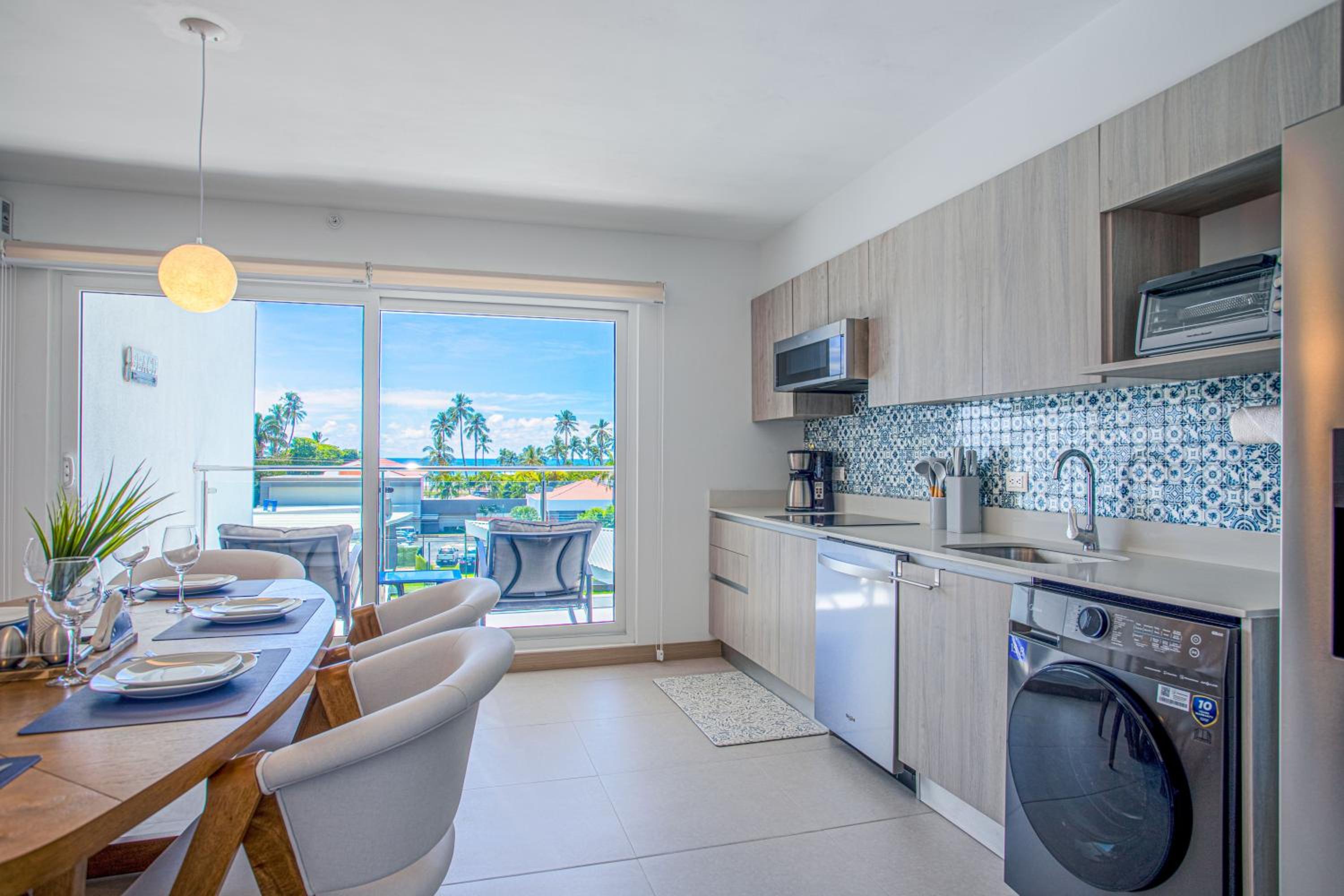 Casago 0402B Brand New Rental Modern Beach Escape in Jaco Near Downtown