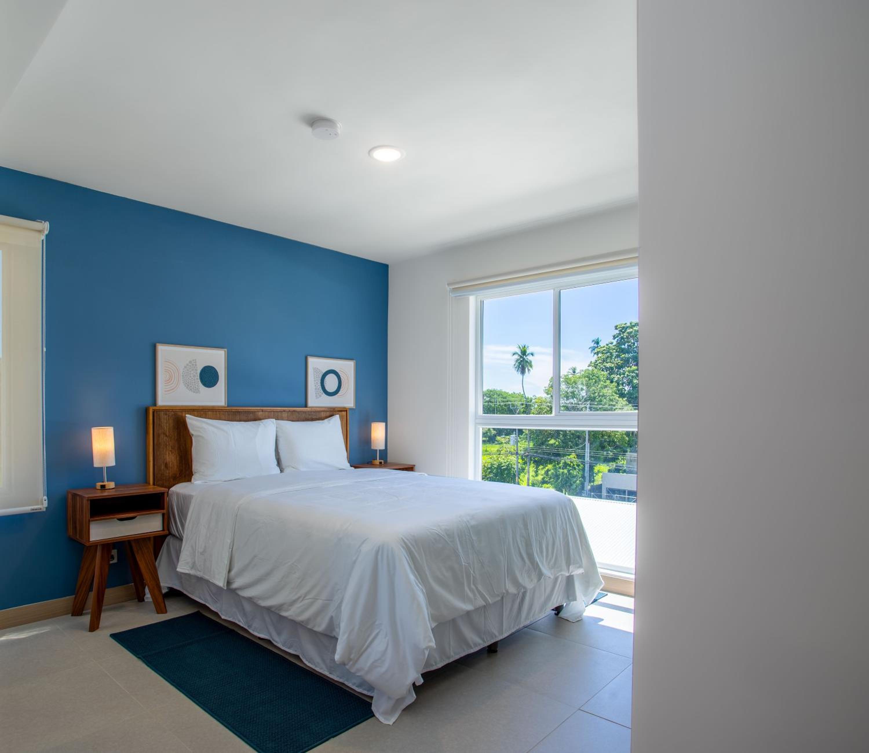 Casago 0402B Brand New Rental Modern Beach Escape in Jaco Near Downtown