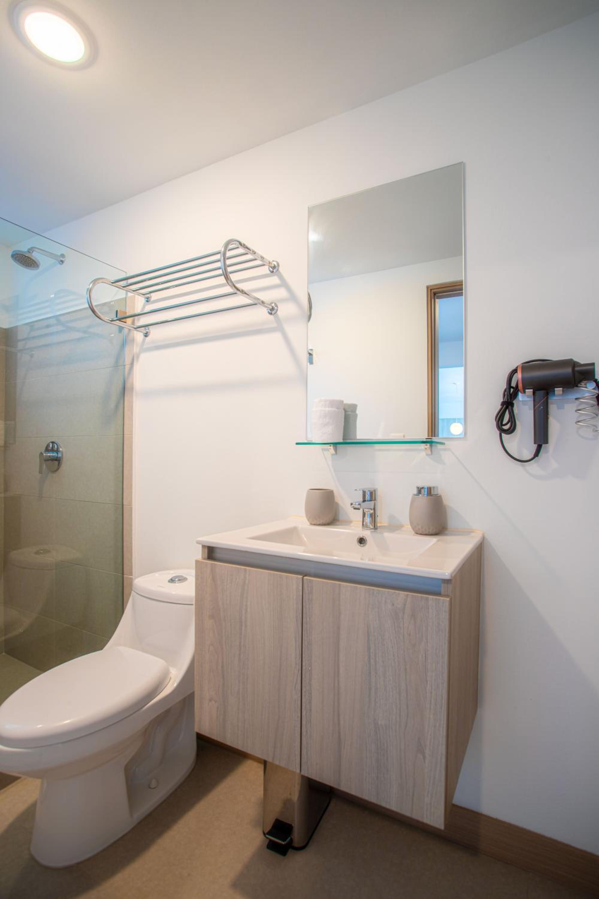 Casago 0402B Brand New Rental Modern Beach Escape in Jaco Near Downtown