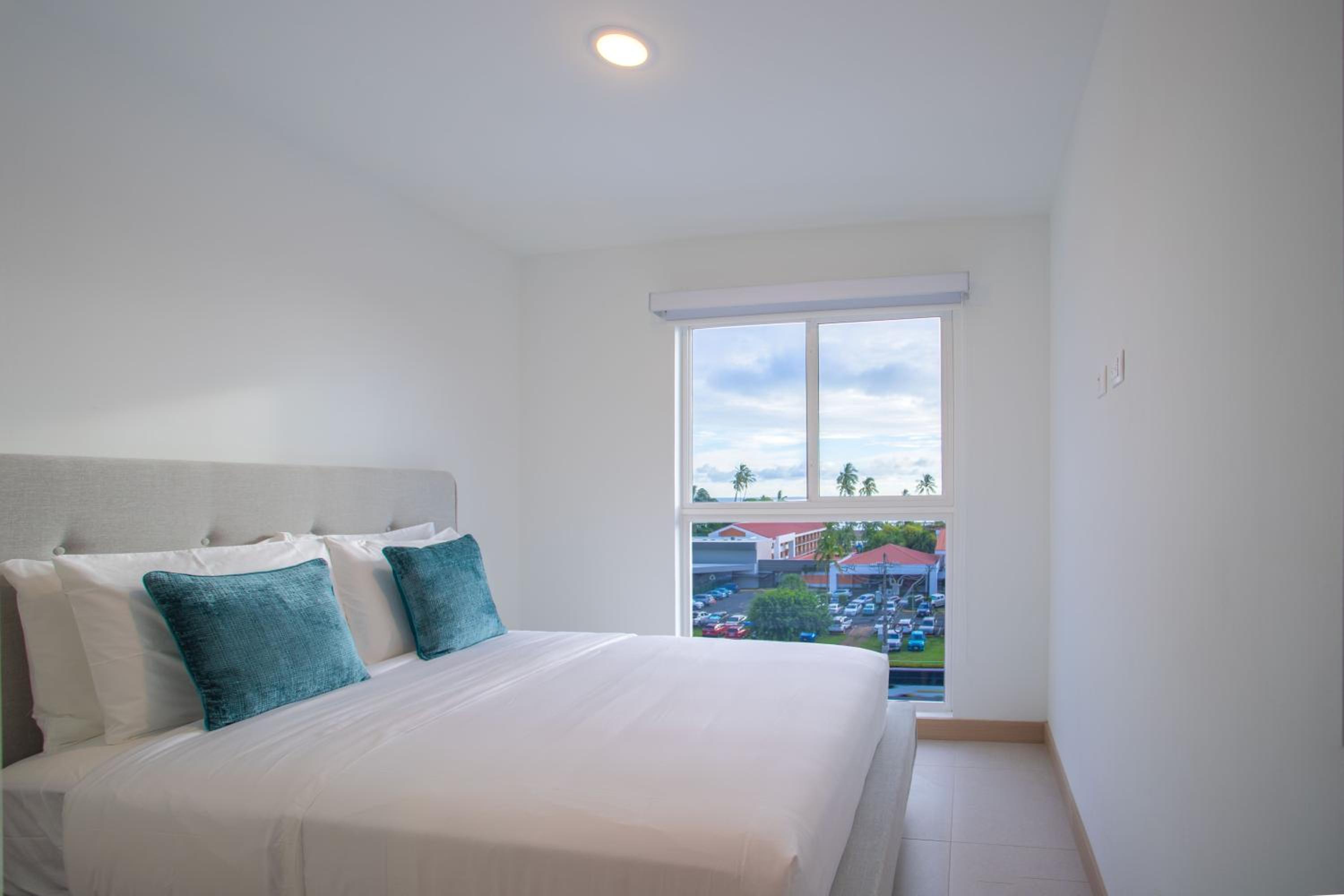 Casago 0607B Brand New Rental Modern Condo with Stylish Decor and Scenic Views