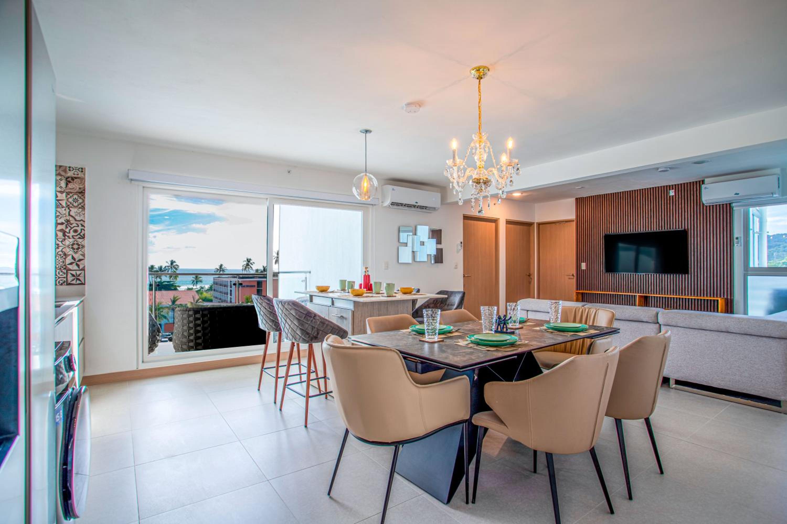 Casago 0607B Brand New Rental Modern Condo with Stylish Decor and Scenic Views