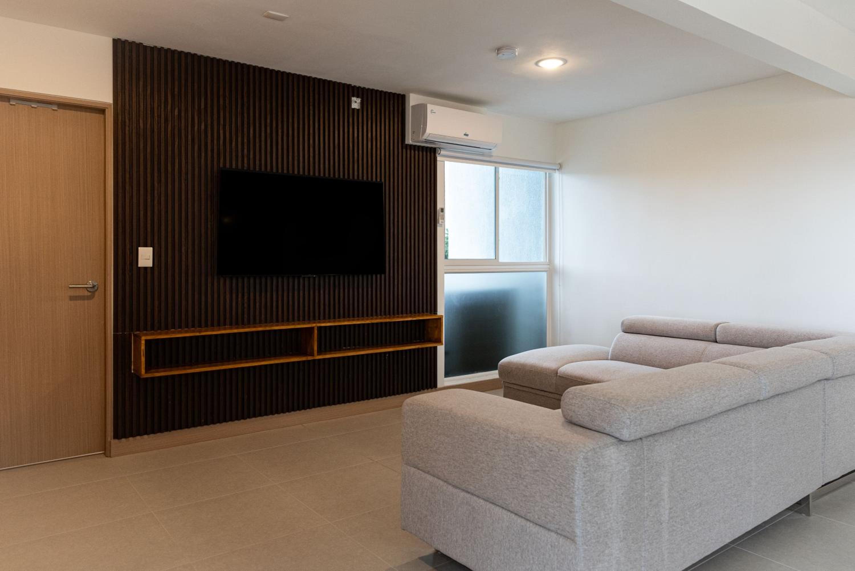 Casago 0607B Brand New Rental Modern Condo with Stylish Decor and Scenic Views