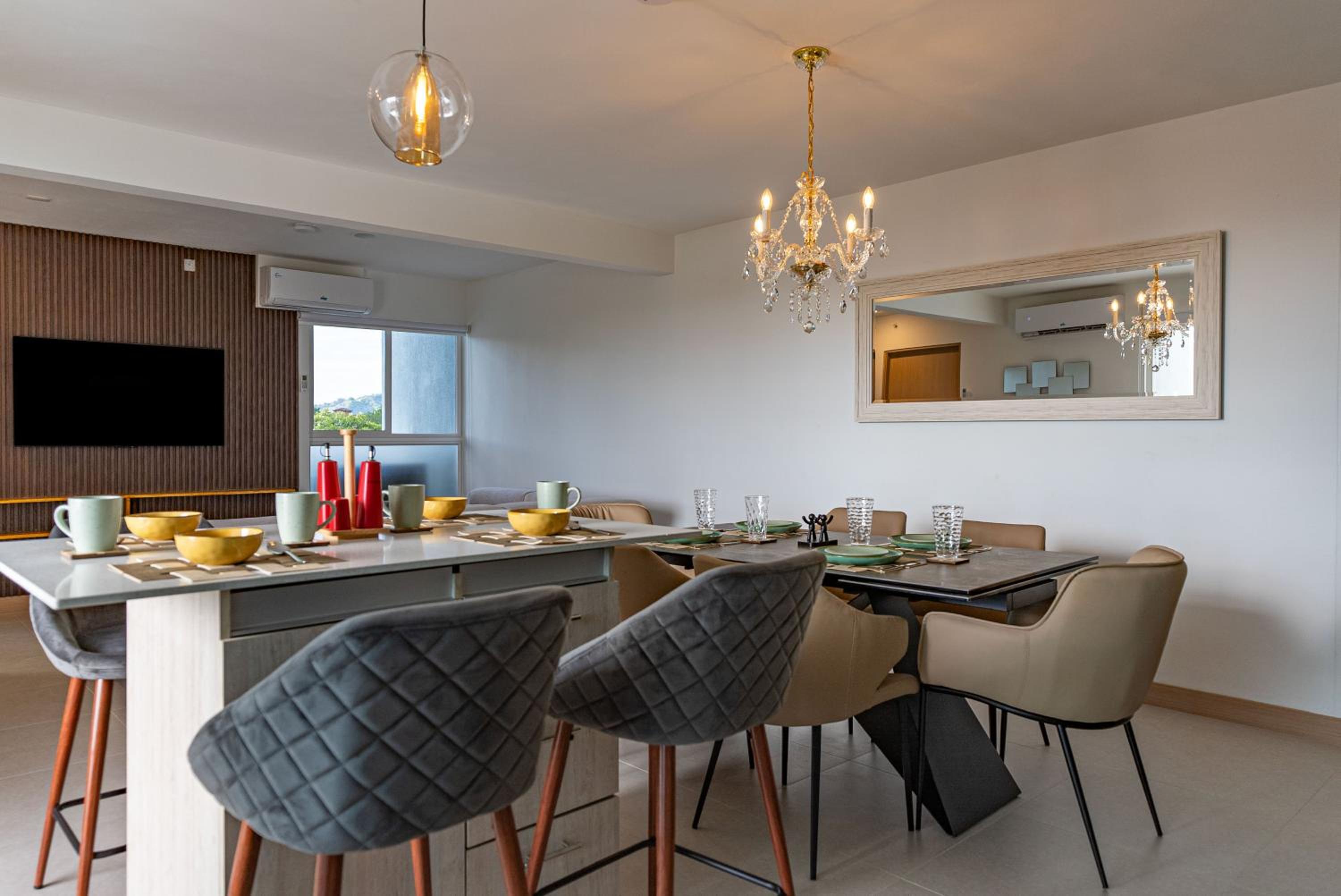 Casago 0607B Brand New Rental Modern Condo with Stylish Decor and Scenic Views