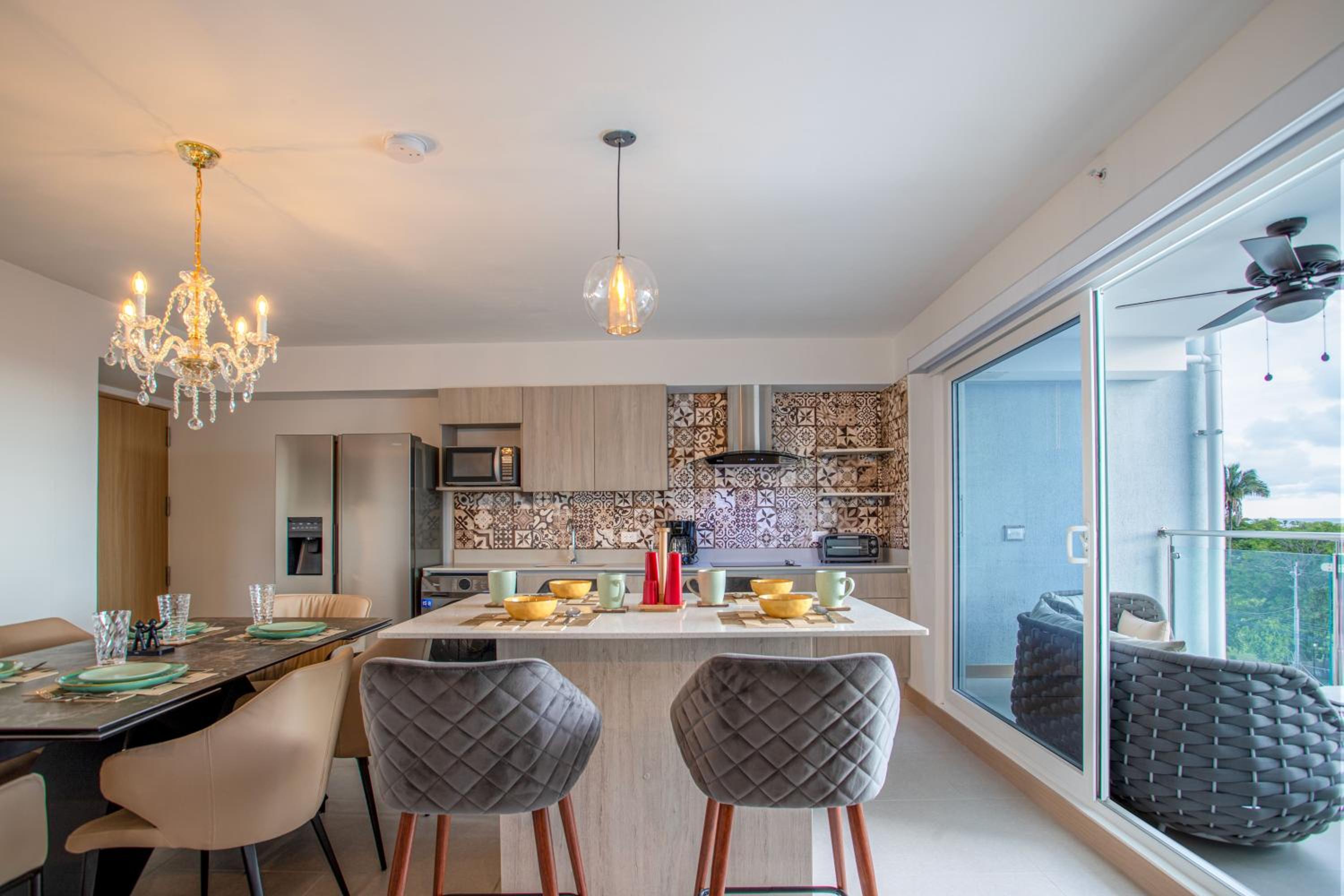 Casago 0607B Brand New Rental Modern Condo with Stylish Decor and Scenic Views