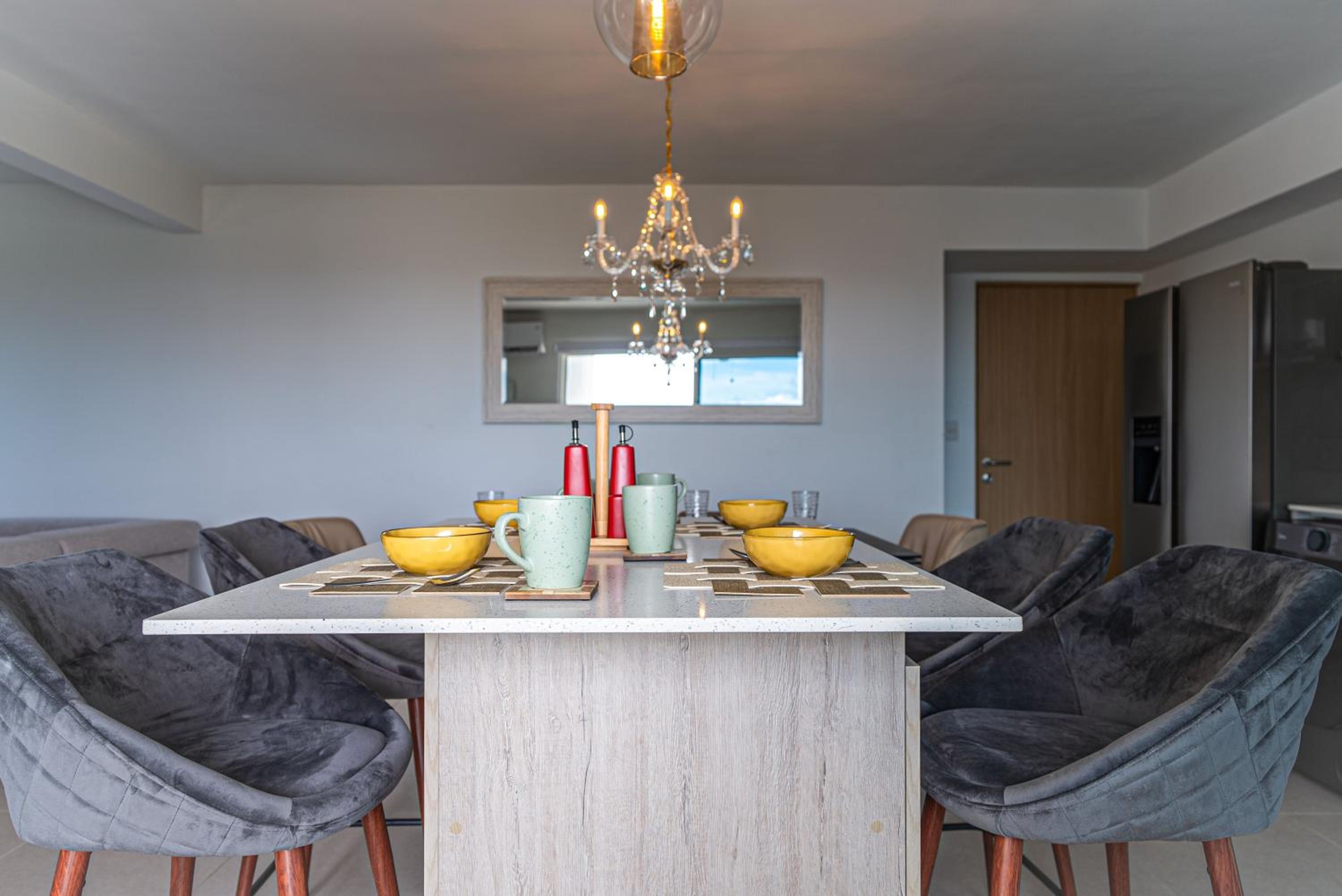 Casago 0607B Brand New Rental Modern Condo with Stylish Decor and Scenic Views