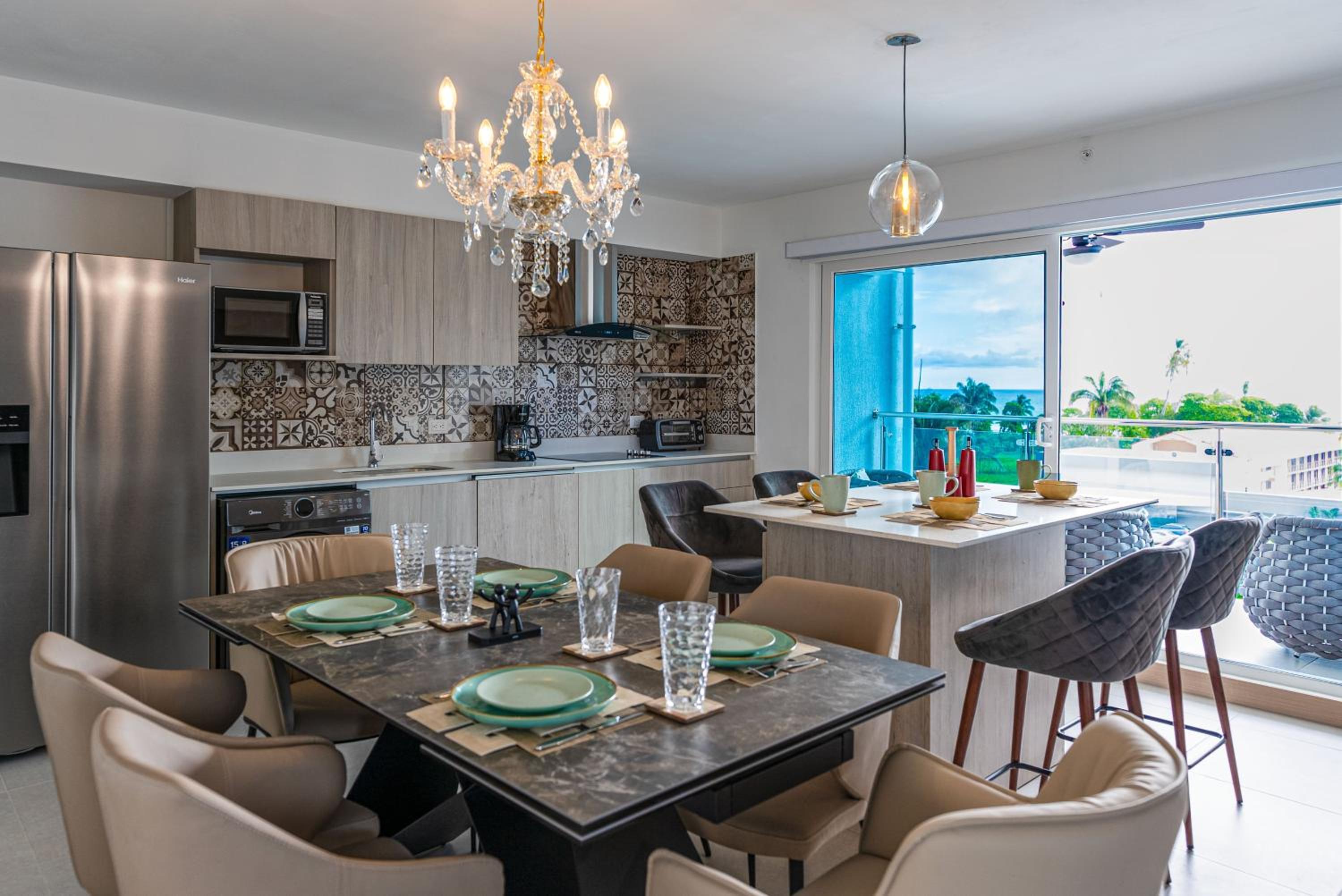 Casago 0607B Brand New Rental Modern Condo with Stylish Decor and Scenic Views
